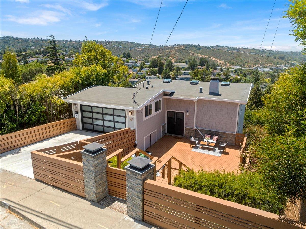 Detail Gallery Image 9 of 38 For 45 Shelford Ave, San Carlos,  CA 94070 - 3 Beds | 2/1 Baths