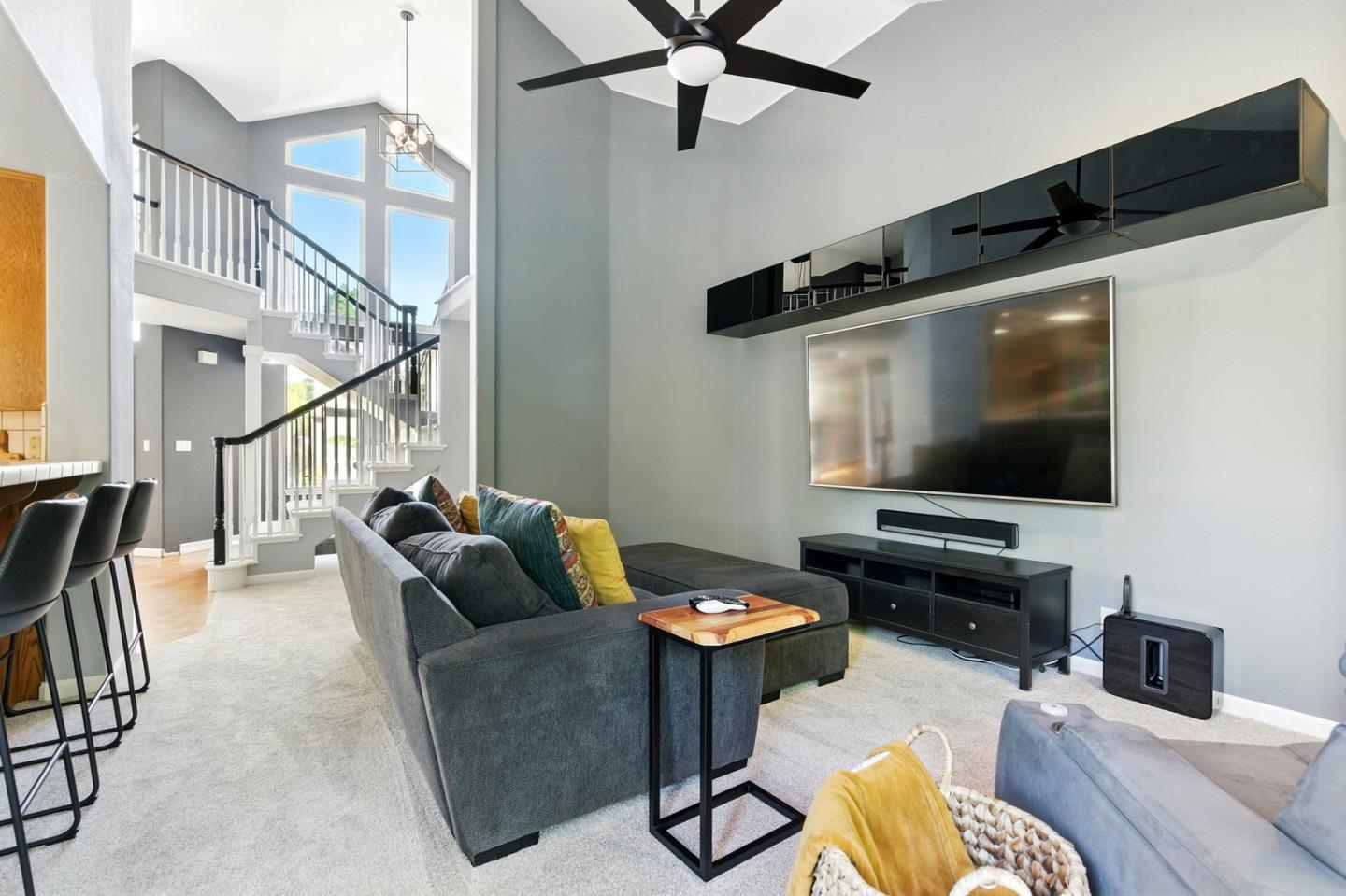 Detail Gallery Image 12 of 48 For 735 Georgetown Pl, Gilroy,  CA 95020 - 4 Beds | 3/1 Baths