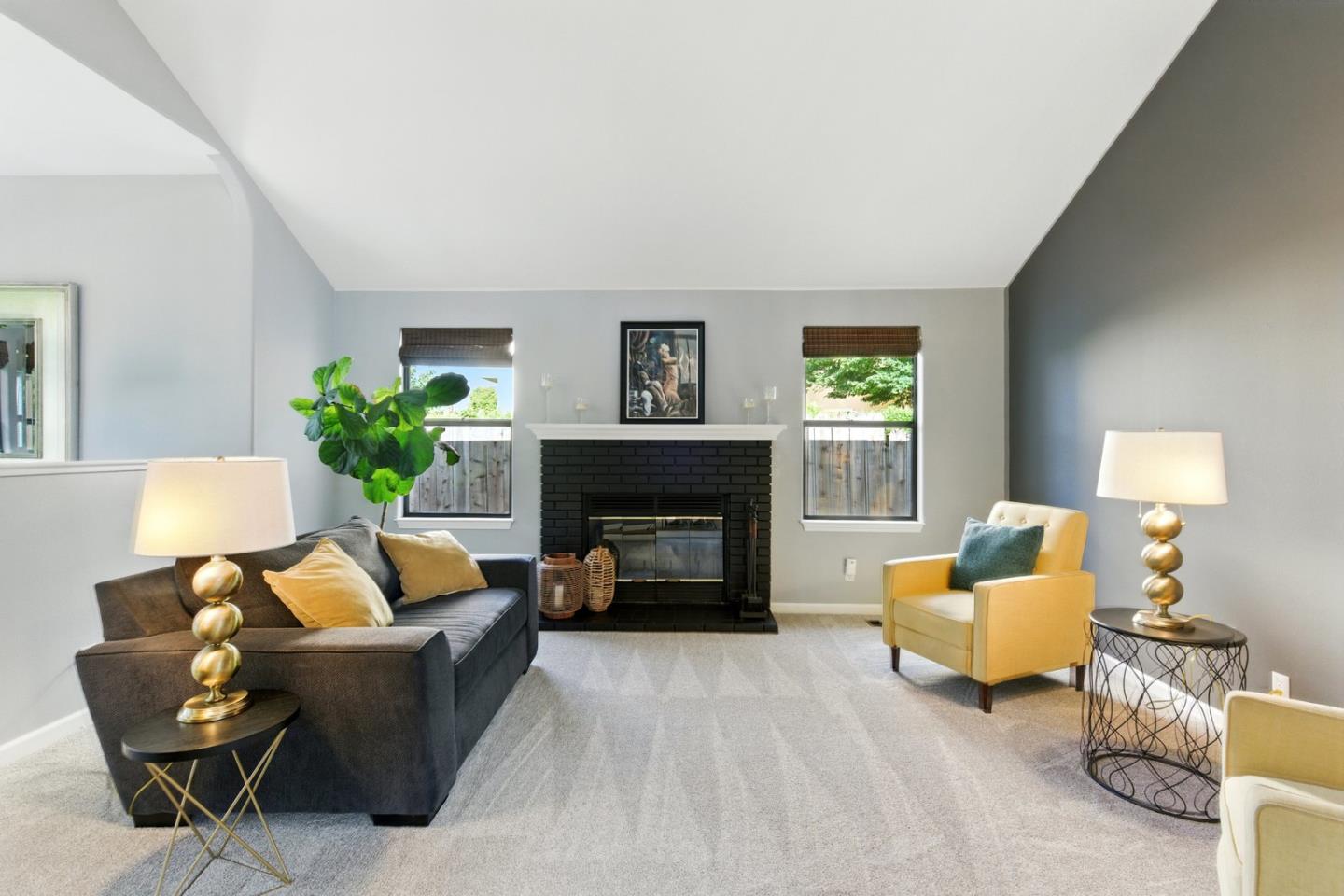 Detail Gallery Image 13 of 48 For 735 Georgetown Pl, Gilroy,  CA 95020 - 4 Beds | 3/1 Baths