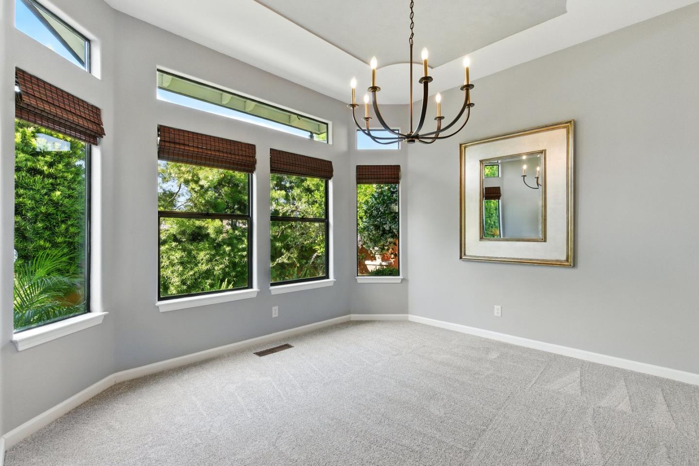 Detail Gallery Image 15 of 48 For 735 Georgetown Pl, Gilroy,  CA 95020 - 4 Beds | 3/1 Baths
