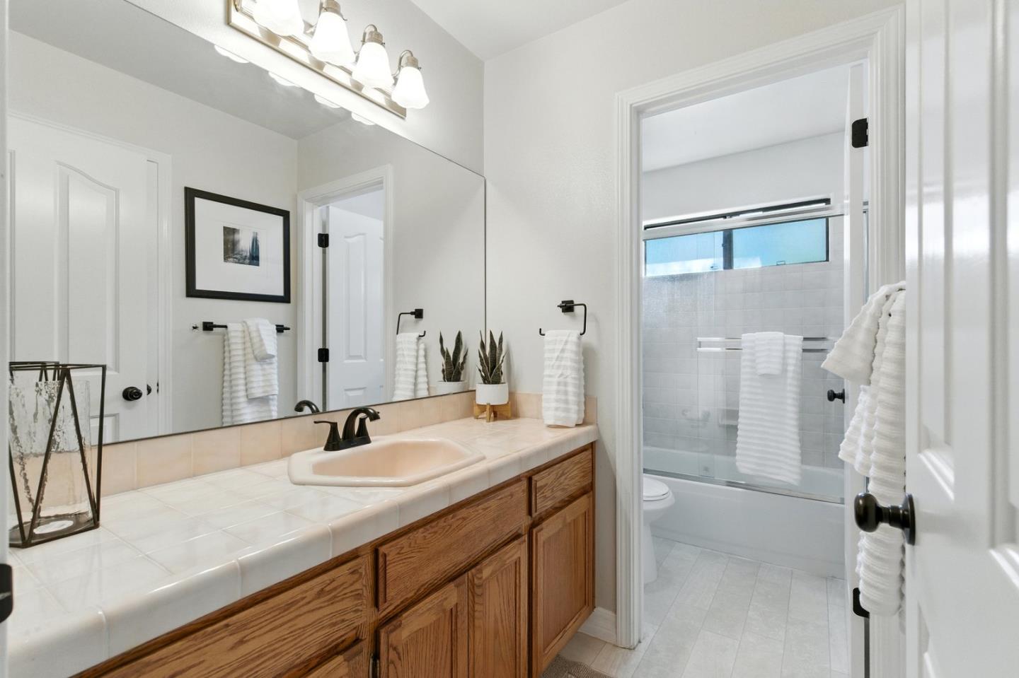 Detail Gallery Image 25 of 48 For 735 Georgetown Pl, Gilroy,  CA 95020 - 4 Beds | 3/1 Baths