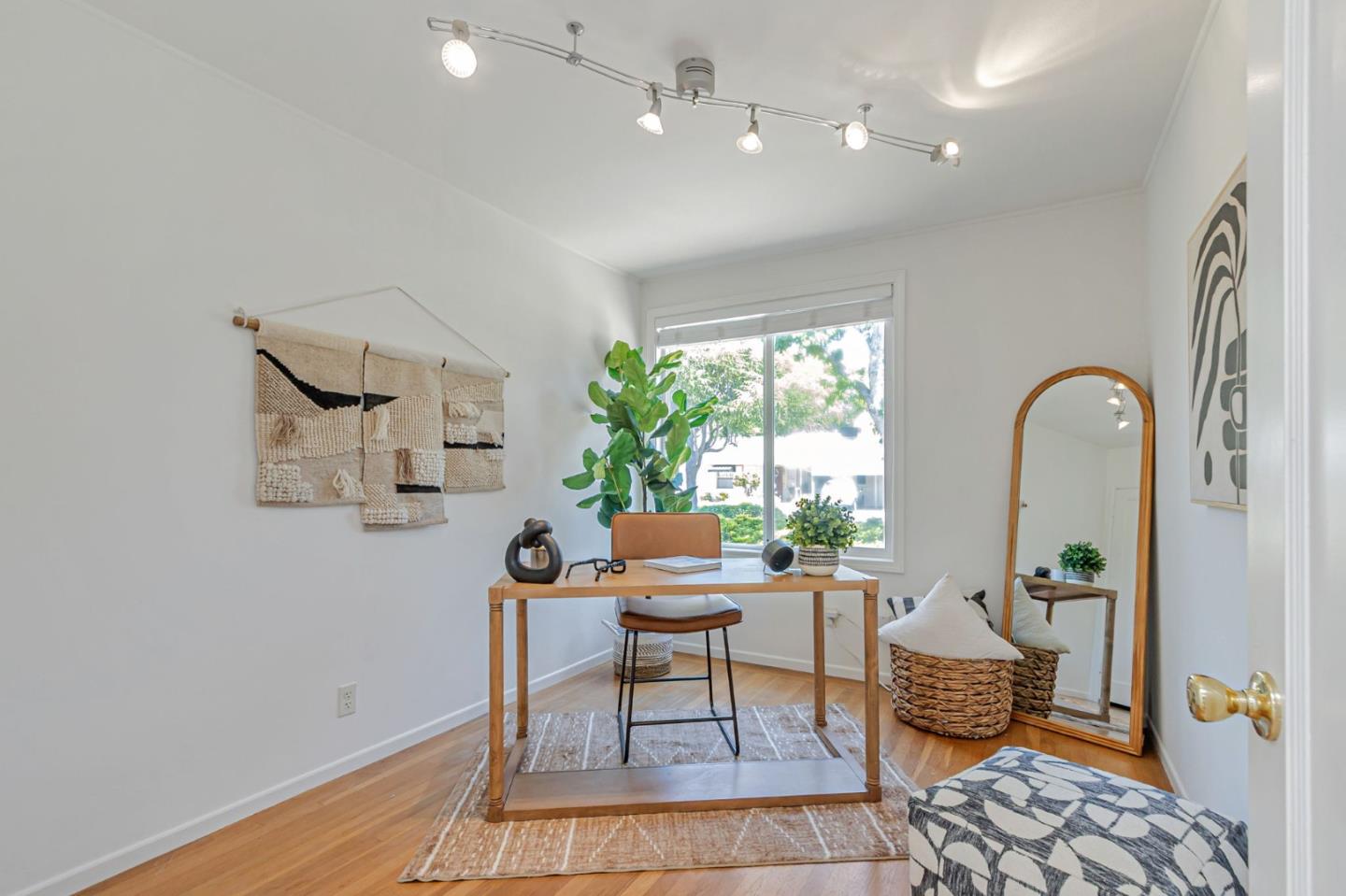 Detail Gallery Image 19 of 91 For 14805 Acton Dr, San Jose,  CA 95124 - 4 Beds | 2 Baths