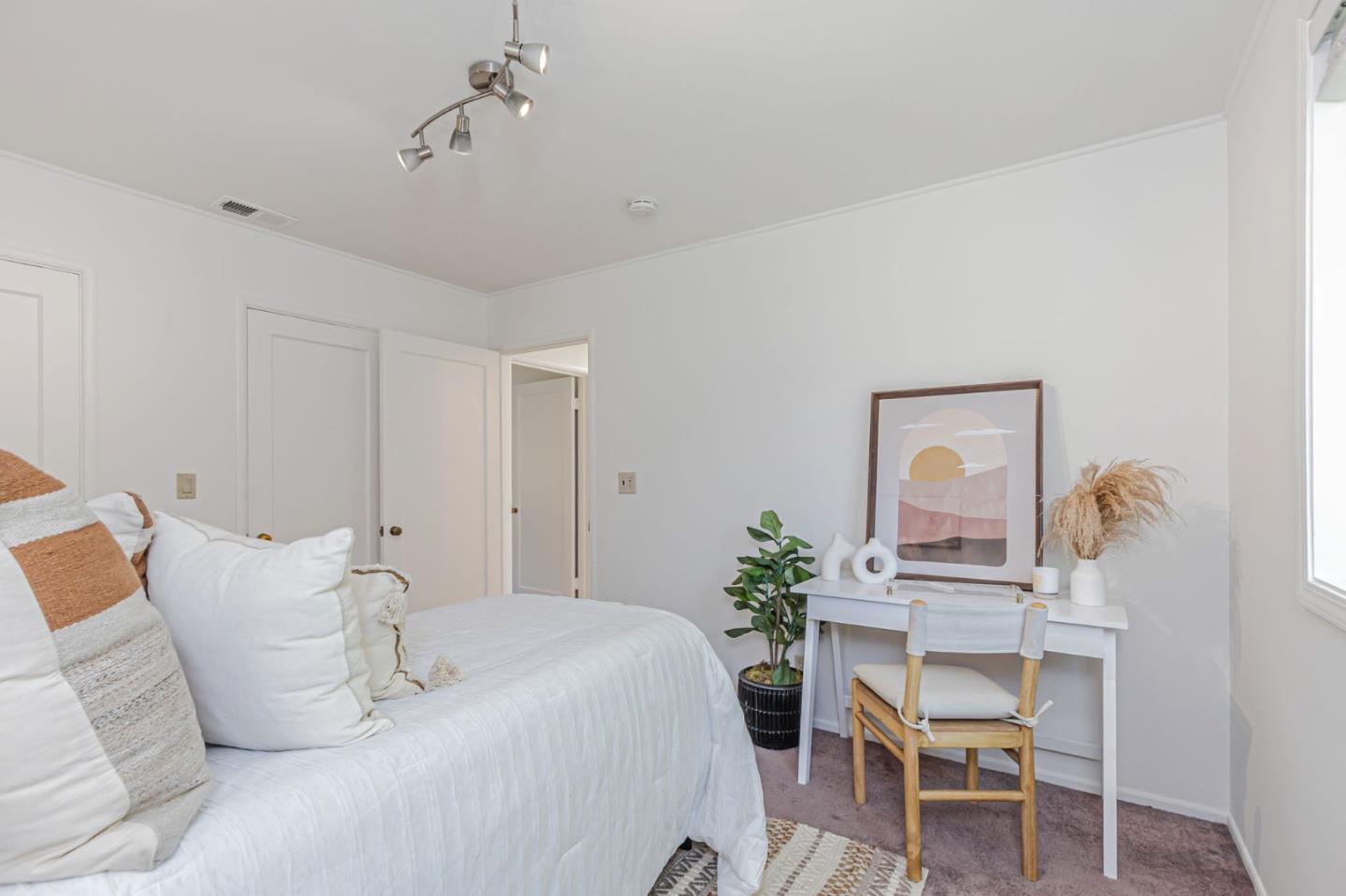 Detail Gallery Image 25 of 91 For 14805 Acton Dr, San Jose,  CA 95124 - 4 Beds | 2 Baths
