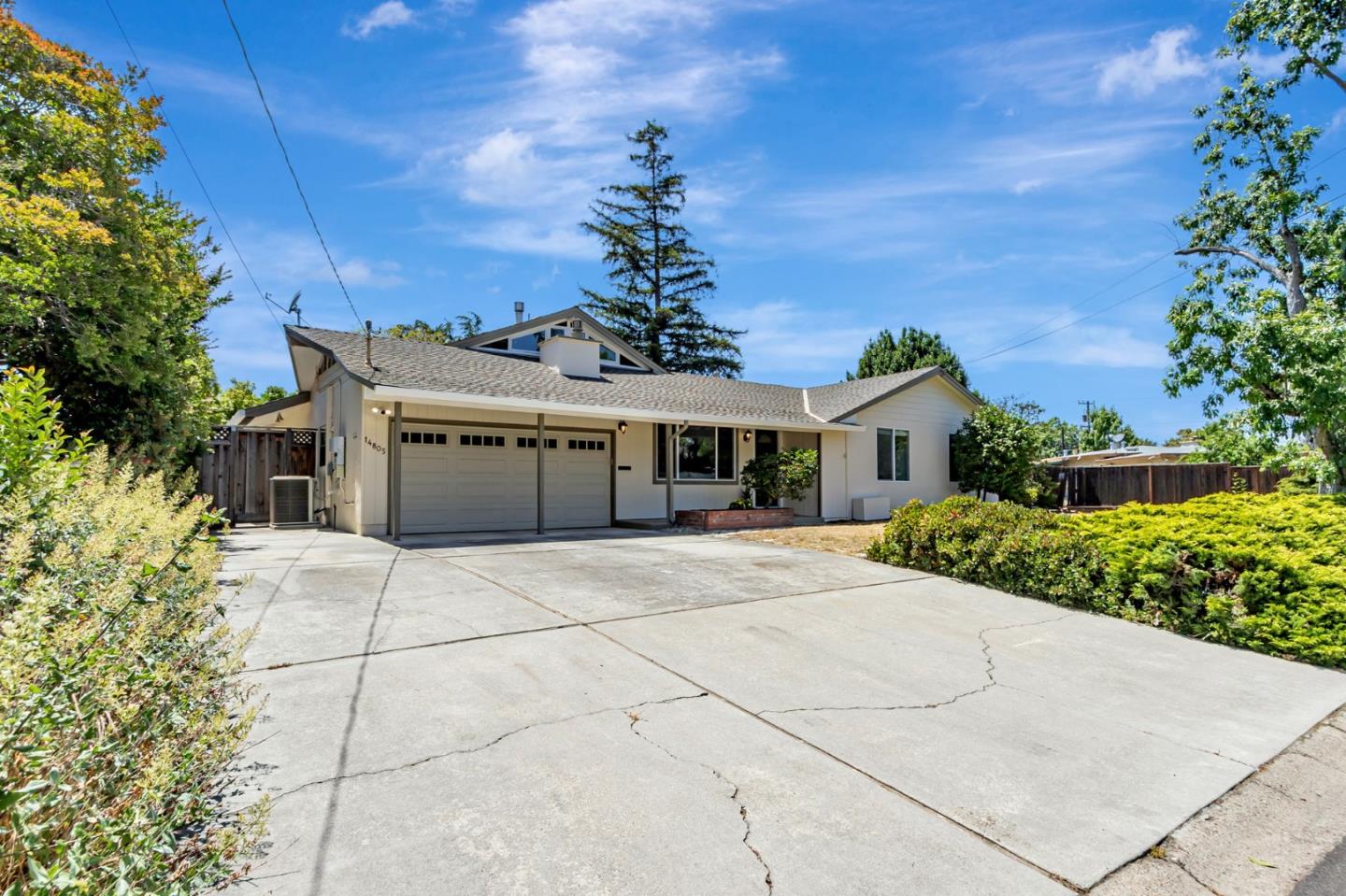 Detail Gallery Image 3 of 91 For 14805 Acton Dr, San Jose,  CA 95124 - 4 Beds | 2 Baths