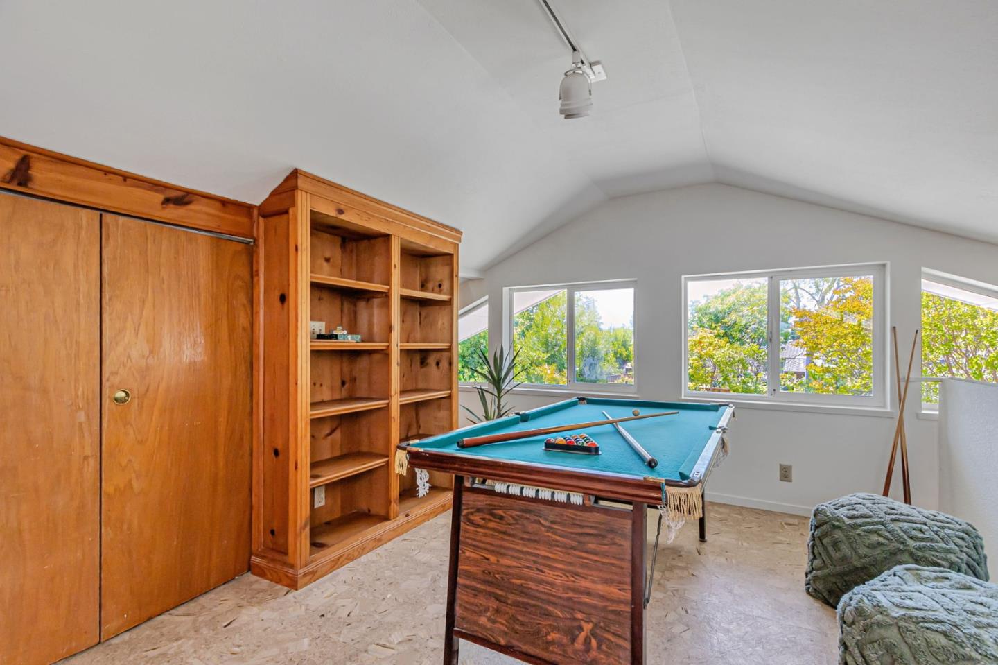 Detail Gallery Image 43 of 91 For 14805 Acton Dr, San Jose,  CA 95124 - 4 Beds | 2 Baths