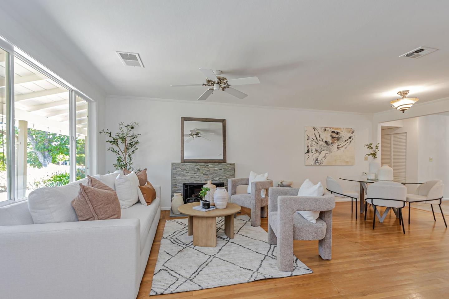 Detail Gallery Image 8 of 91 For 14805 Acton Dr, San Jose,  CA 95124 - 4 Beds | 2 Baths
