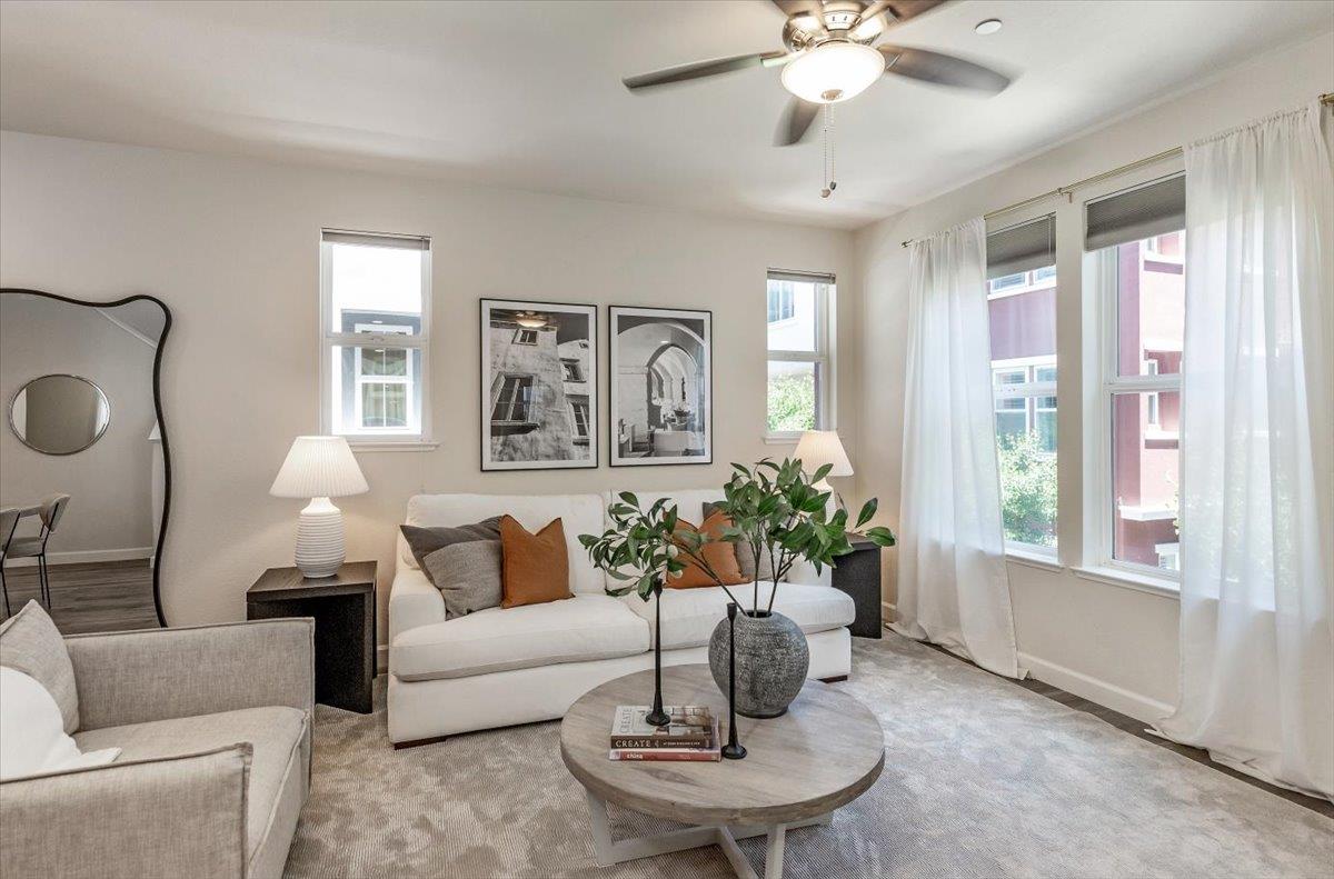 Detail Gallery Image 9 of 16 For 920 Alta Mar Ter, San Jose,  CA 95126 - 3 Beds | 3/1 Baths
