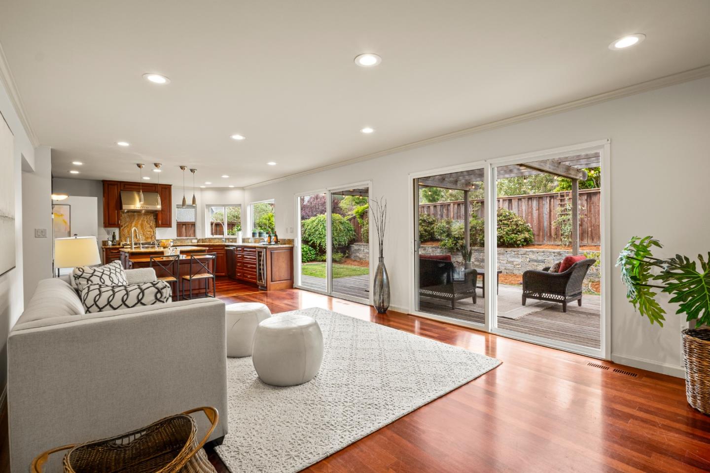 Detail Gallery Image 17 of 50 For 1 Le Havre Pl, Half Moon Bay,  CA 94019 - 4 Beds | 3 Baths