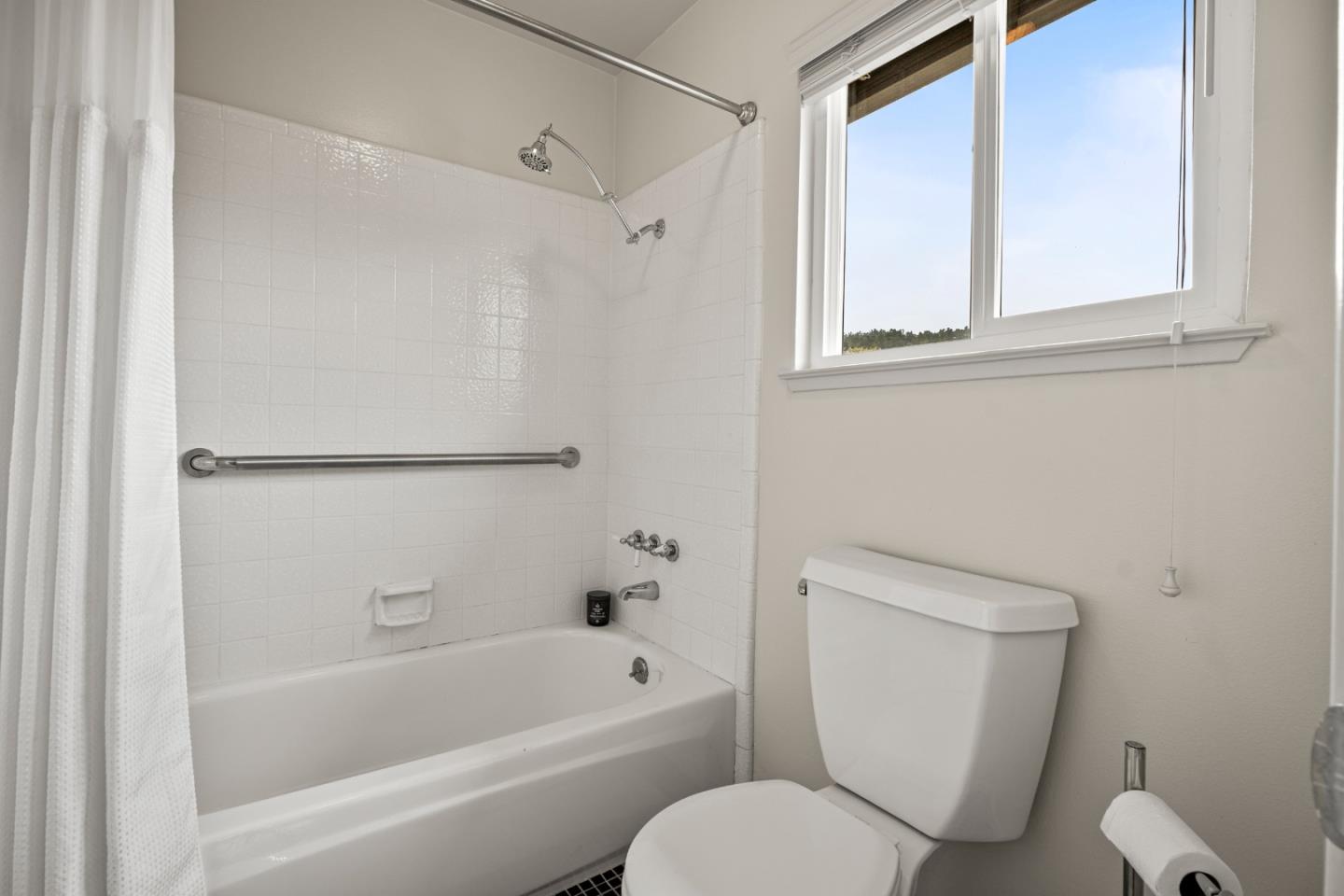 Detail Gallery Image 28 of 50 For 1 Le Havre Pl, Half Moon Bay,  CA 94019 - 4 Beds | 3 Baths