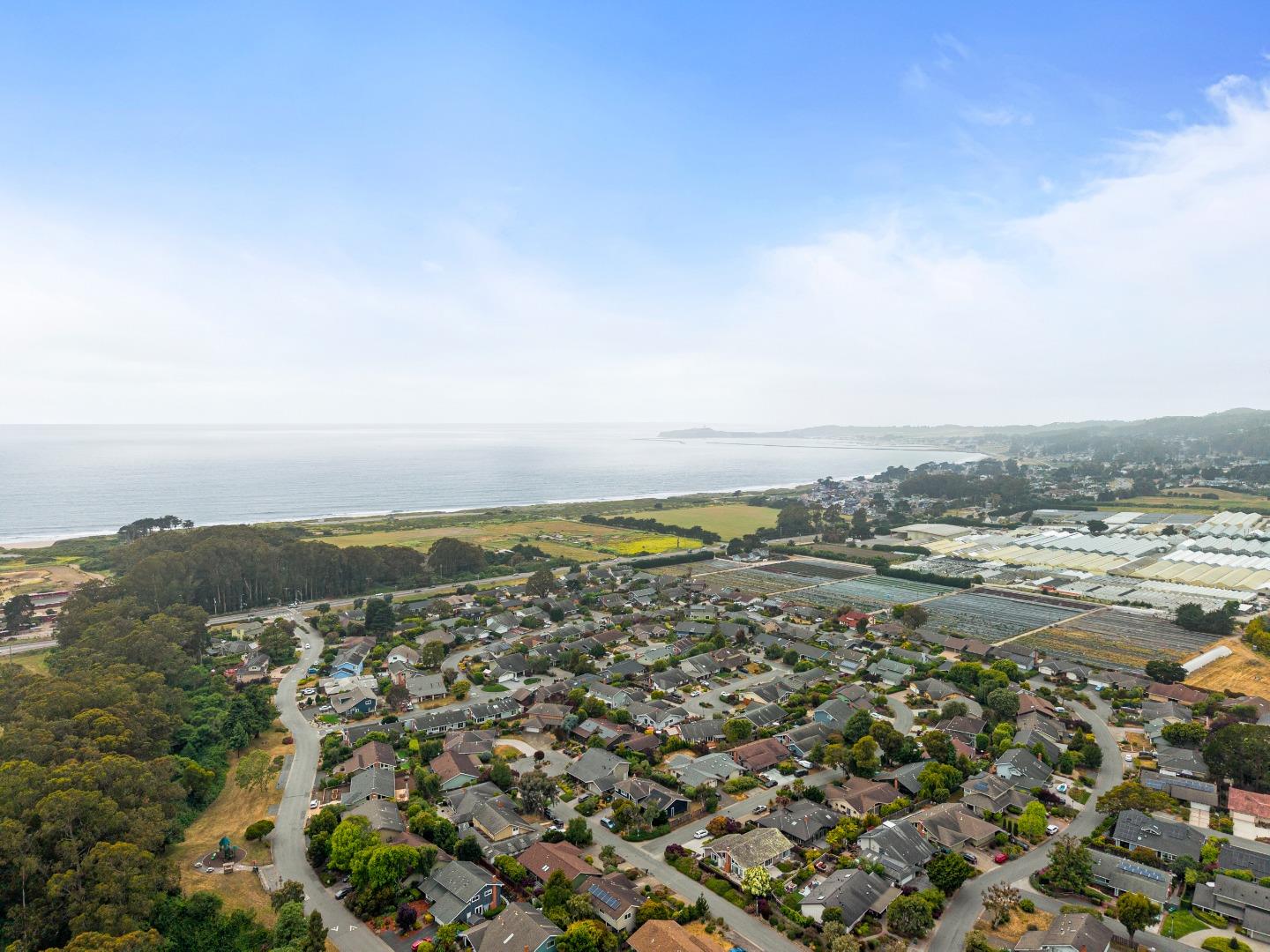 Detail Gallery Image 47 of 50 For 1 Le Havre Pl, Half Moon Bay,  CA 94019 - 4 Beds | 3 Baths
