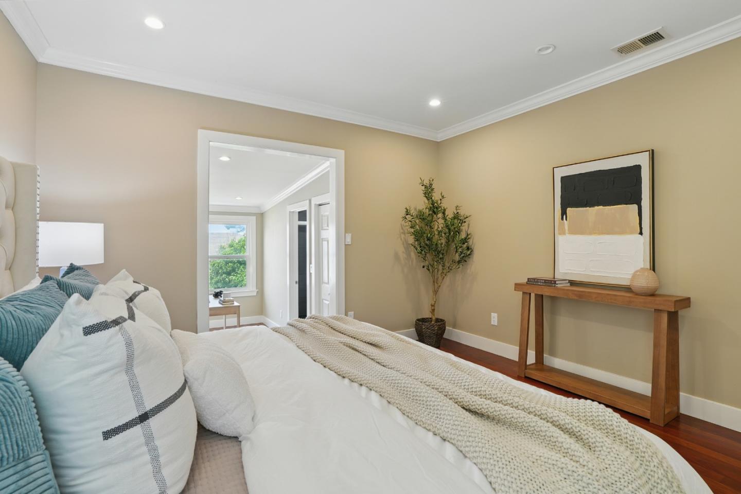 Detail Gallery Image 17 of 51 For 212 Sweeny St, San Francisco,  CA 94134 - 4 Beds | 3 Baths