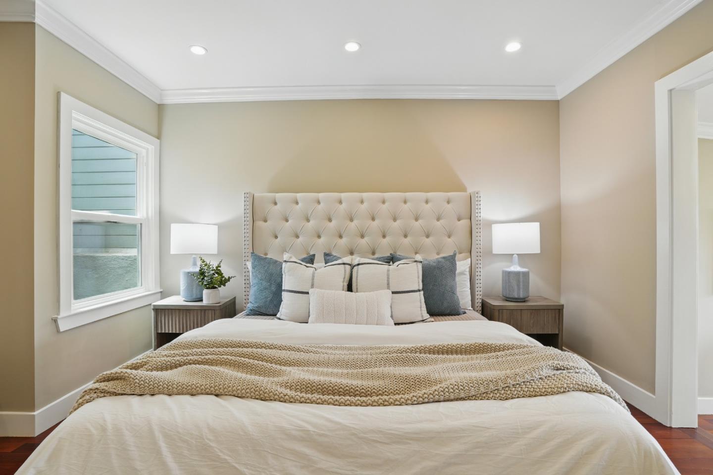Detail Gallery Image 18 of 51 For 212 Sweeny St, San Francisco,  CA 94134 - 4 Beds | 3 Baths