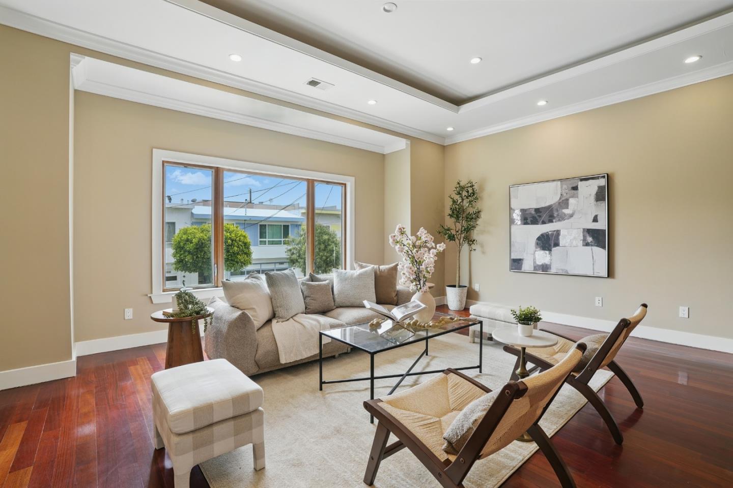 Detail Gallery Image 2 of 51 For 212 Sweeny St, San Francisco,  CA 94134 - 4 Beds | 3 Baths