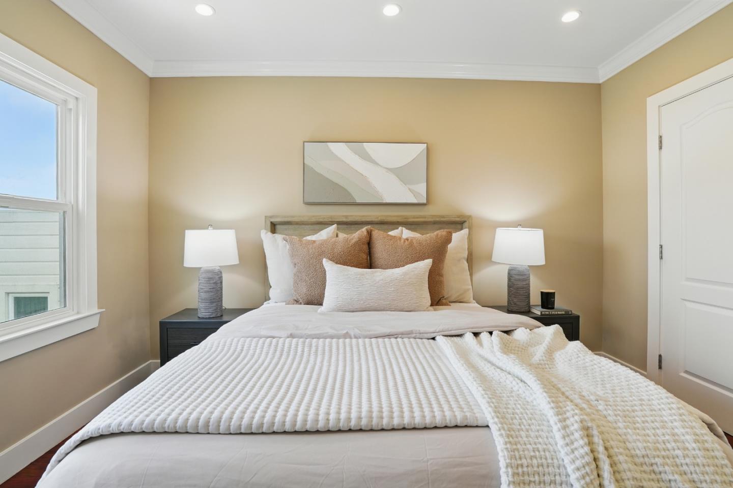 Detail Gallery Image 21 of 51 For 212 Sweeny St, San Francisco,  CA 94134 - 4 Beds | 3 Baths