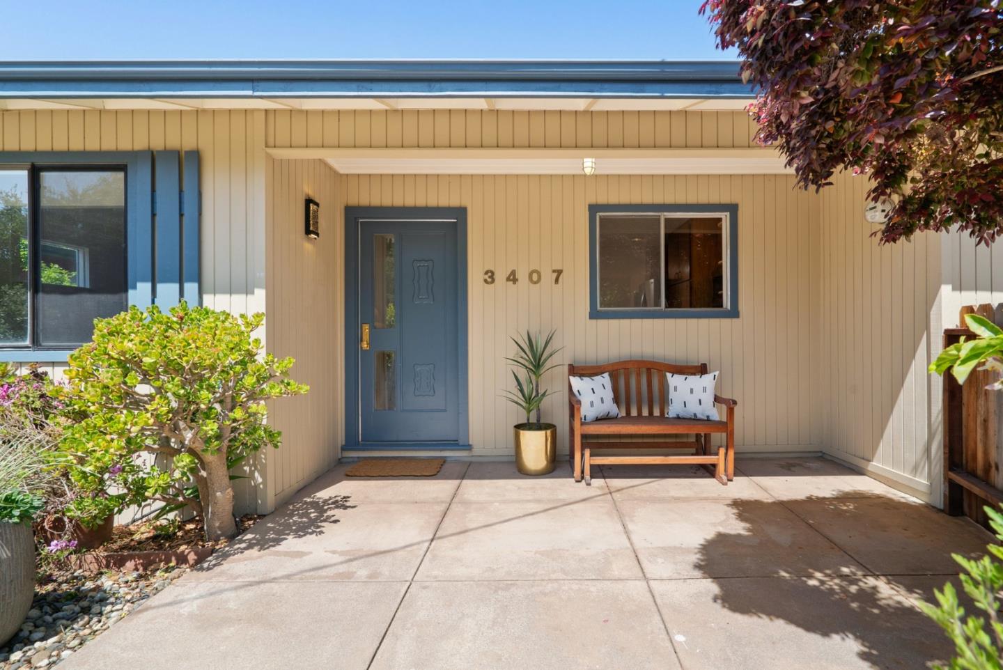 Detail Gallery Image 6 of 53 For 3407 Maplethorpe Ln, Soquel,  CA 95073 - 3 Beds | 2 Baths