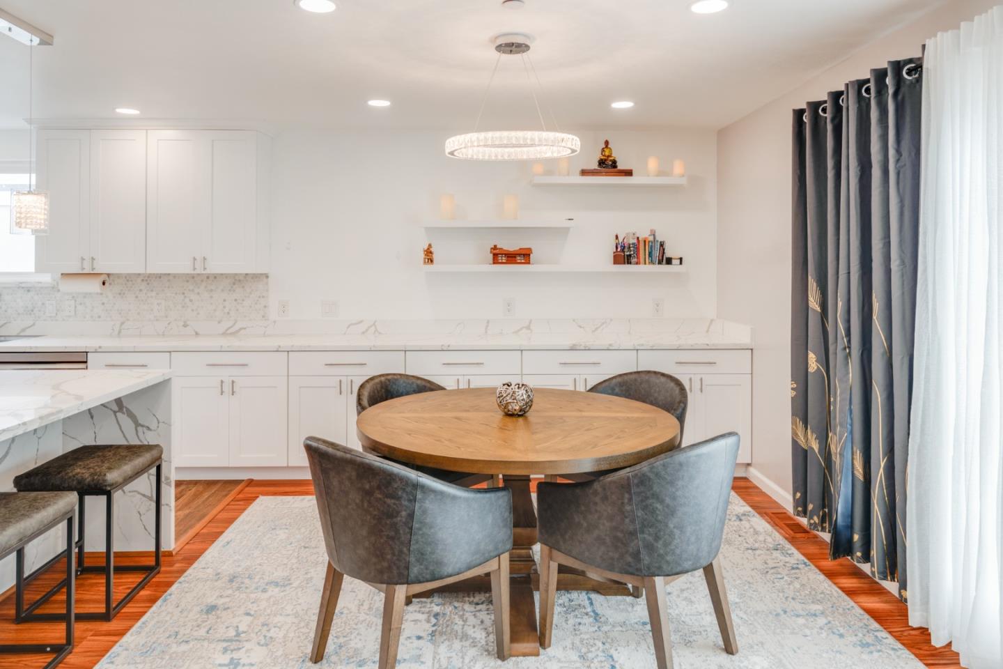 Detail Gallery Image 4 of 30 For 650 Higate Dr, Daly City,  CA 94015 - 5 Beds | 5 Baths
