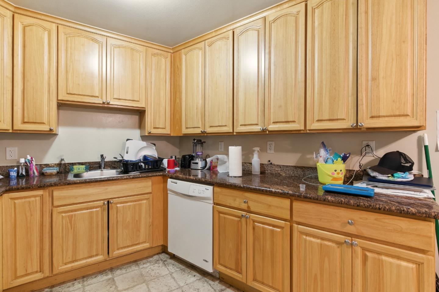 Detail Gallery Image 11 of 39 For 1255 Woodside Rd, Redwood City,  CA 94061 - – Beds | – Baths