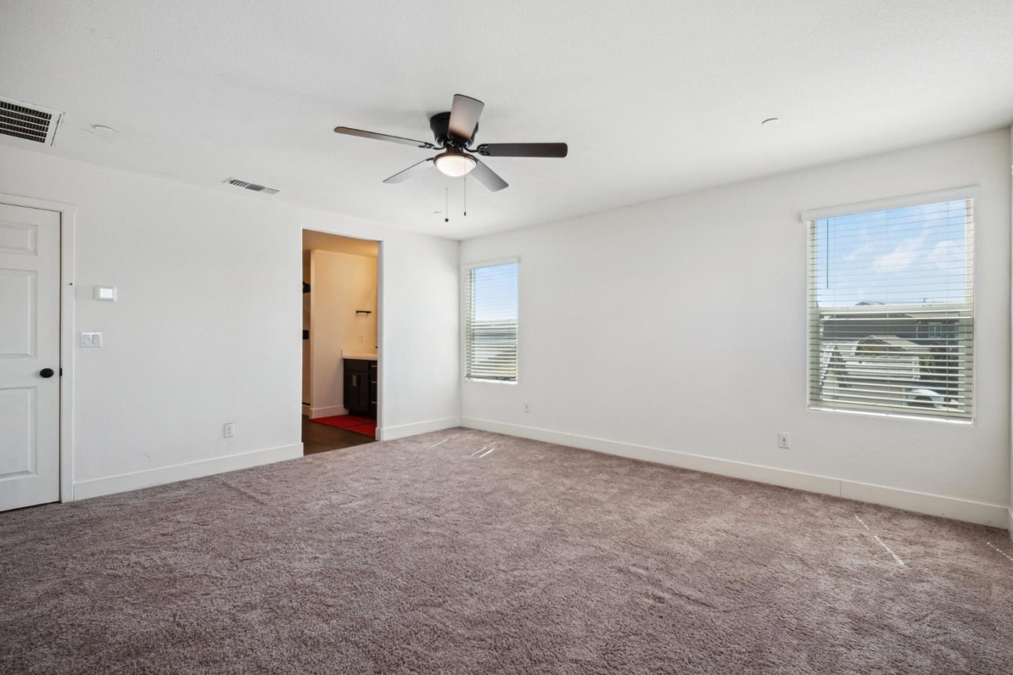 Detail Gallery Image 21 of 36 For 1666 Oak St, Los Banos,  CA 93635 - 5 Beds | 3 Baths