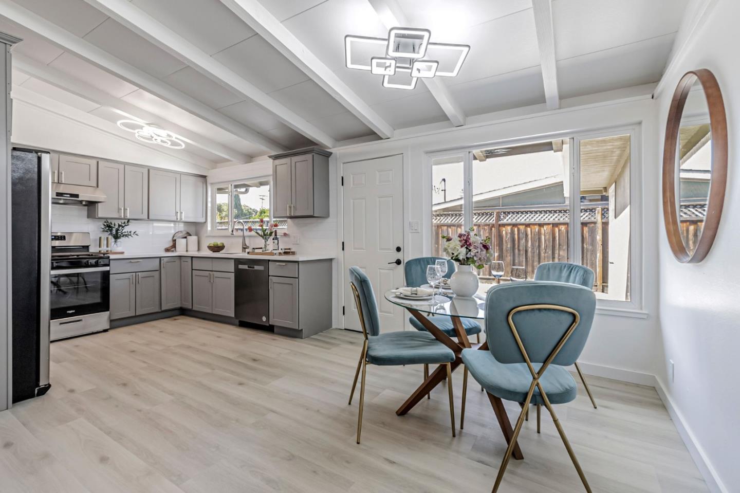 Detail Gallery Image 13 of 36 For 761 Lakeknoll Dr, Sunnyvale,  CA 94089 - 3 Beds | 2 Baths