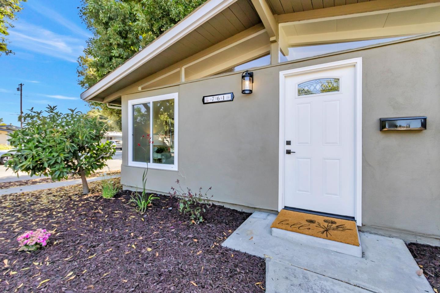 Detail Gallery Image 2 of 36 For 761 Lakeknoll Dr, Sunnyvale,  CA 94089 - 3 Beds | 2 Baths