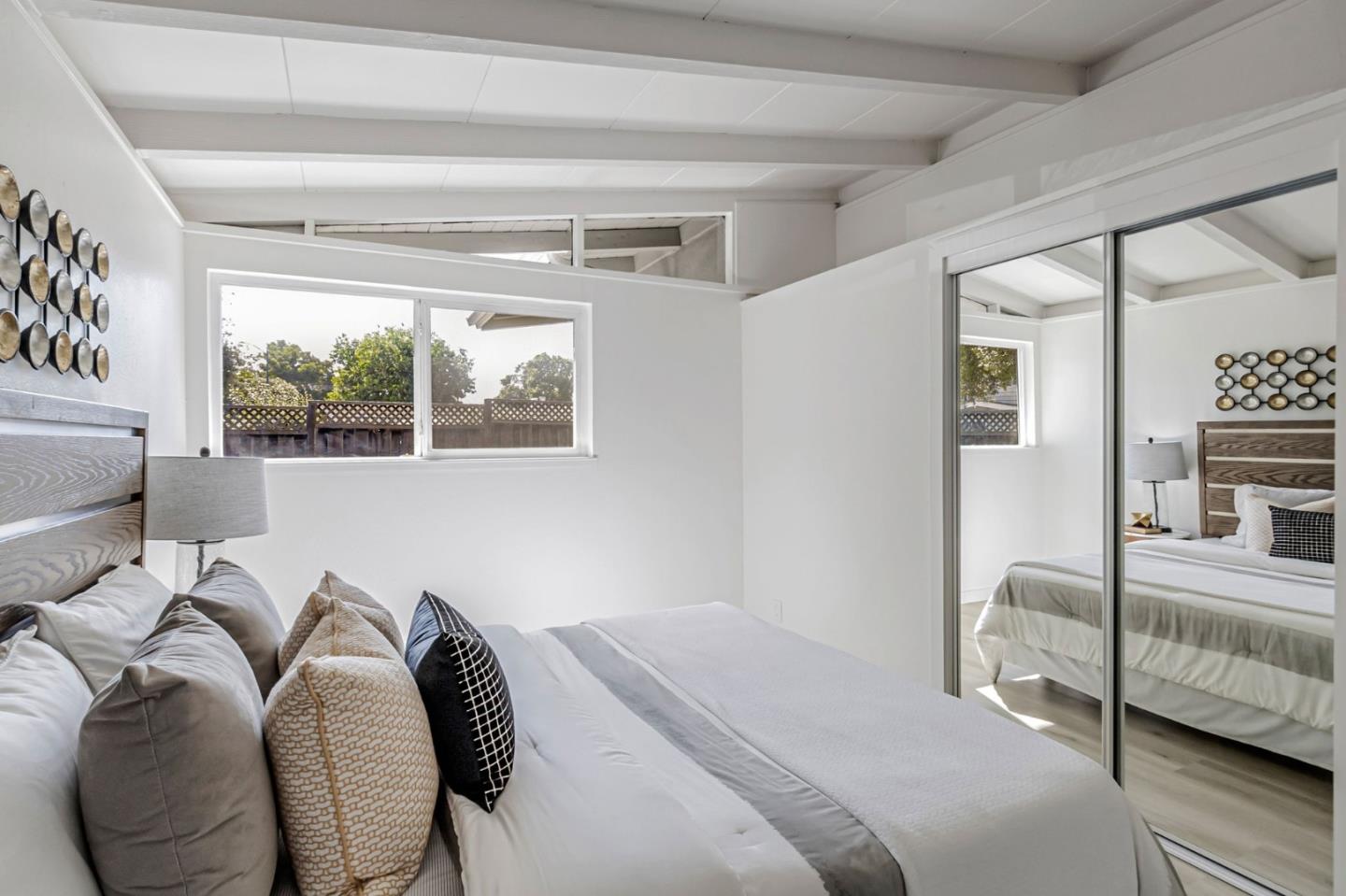 Detail Gallery Image 22 of 36 For 761 Lakeknoll Dr, Sunnyvale,  CA 94089 - 3 Beds | 2 Baths