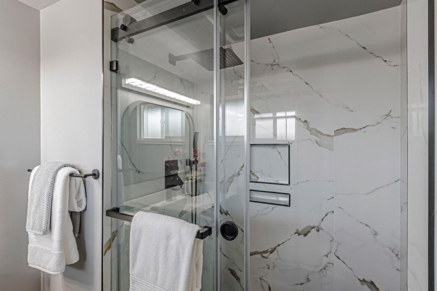 Detail Gallery Image 28 of 36 For 761 Lakeknoll Dr, Sunnyvale,  CA 94089 - 3 Beds | 2 Baths