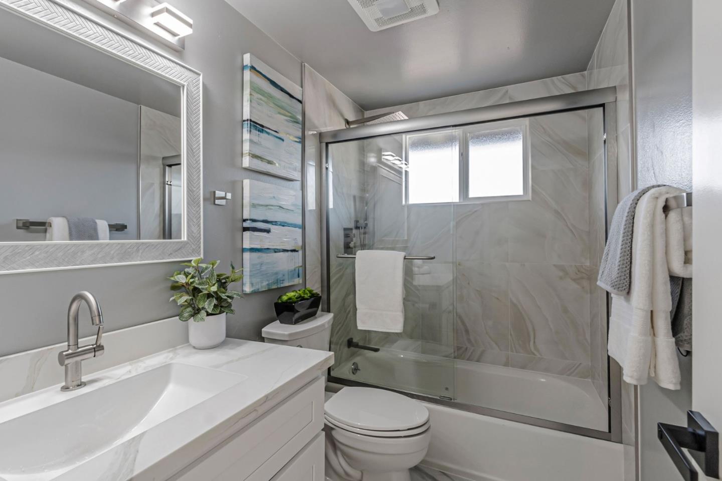 Detail Gallery Image 29 of 36 For 761 Lakeknoll Dr, Sunnyvale,  CA 94089 - 3 Beds | 2 Baths