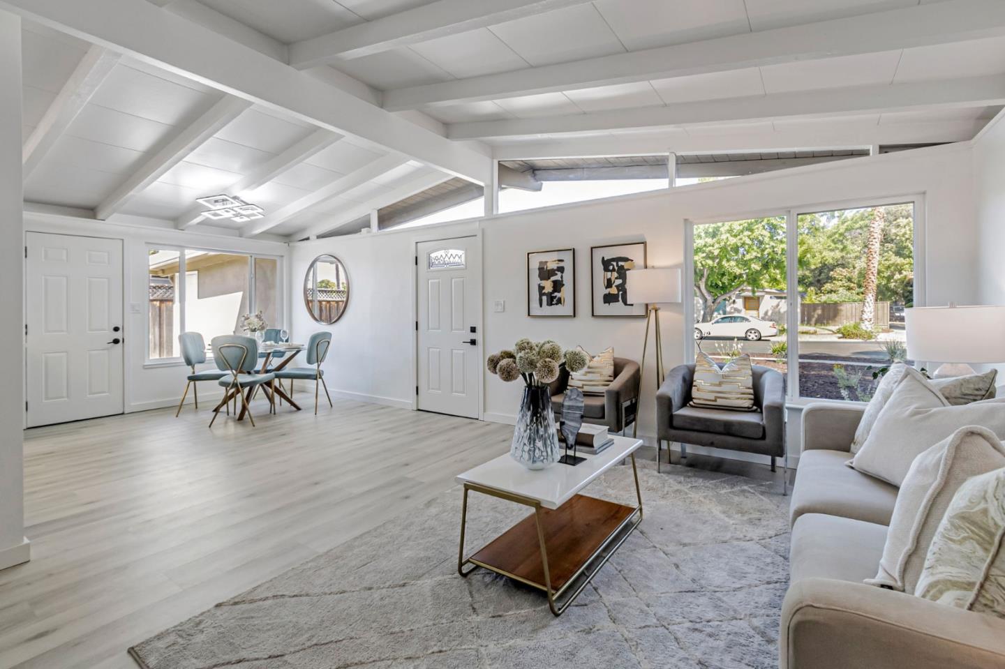 Detail Gallery Image 3 of 36 For 761 Lakeknoll Dr, Sunnyvale,  CA 94089 - 3 Beds | 2 Baths
