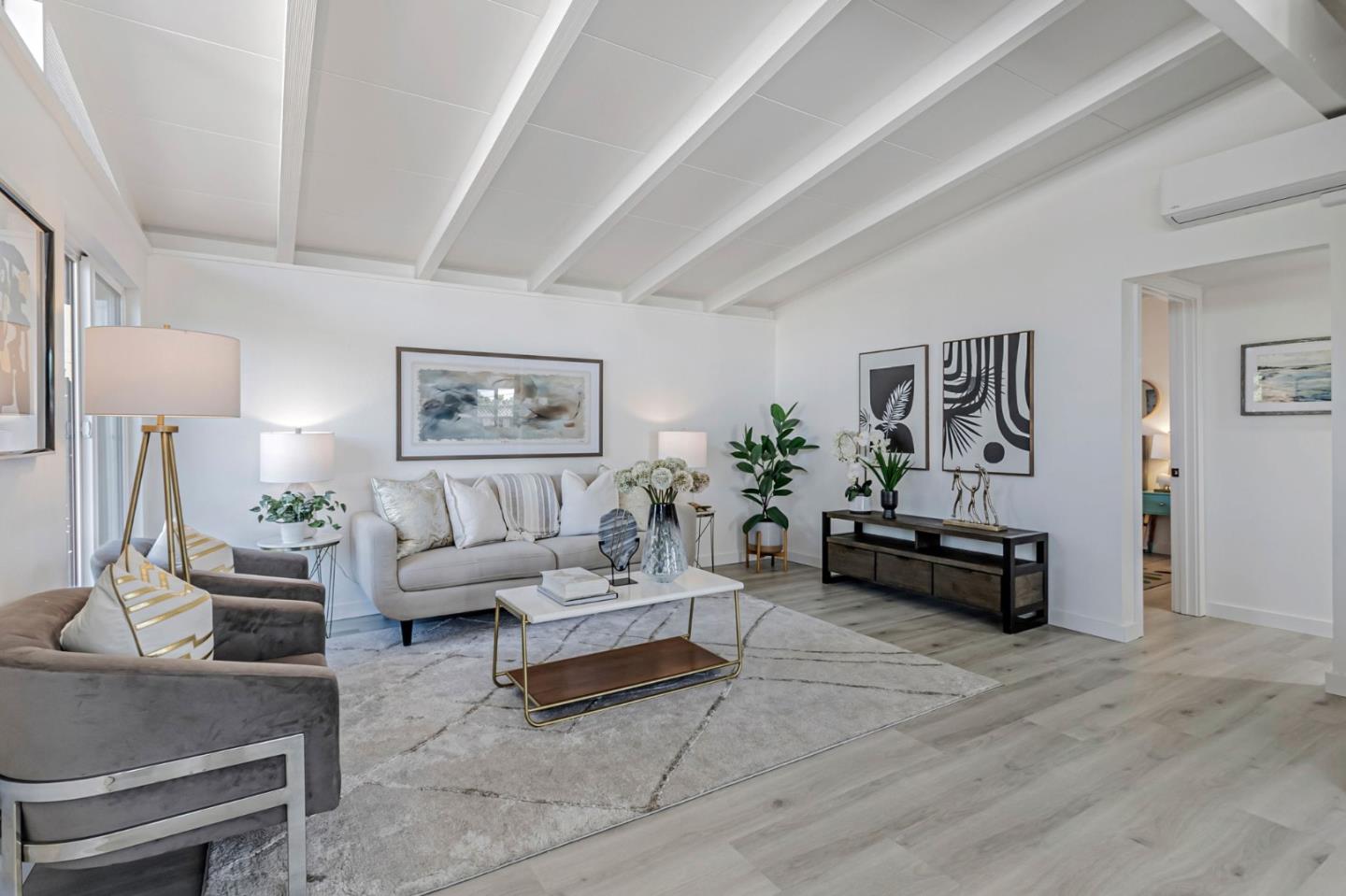 Detail Gallery Image 5 of 36 For 761 Lakeknoll Dr, Sunnyvale,  CA 94089 - 3 Beds | 2 Baths