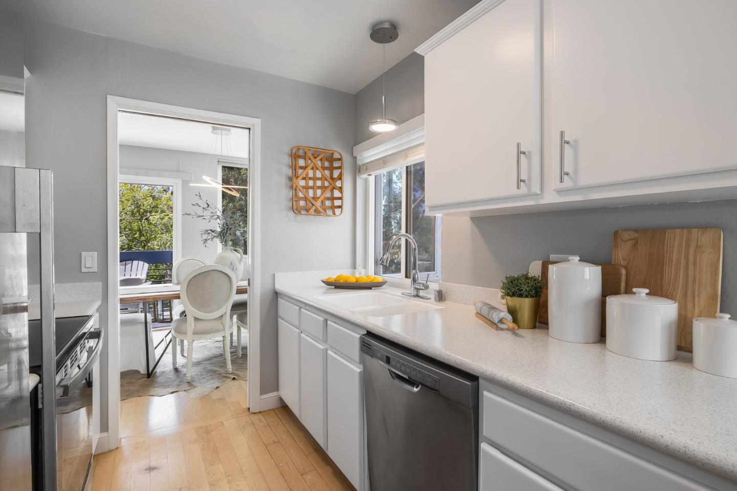 Detail Gallery Image 12 of 38 For 1017 Shell Blvd #12,  Foster City,  CA 94404 - 3 Beds | 2 Baths