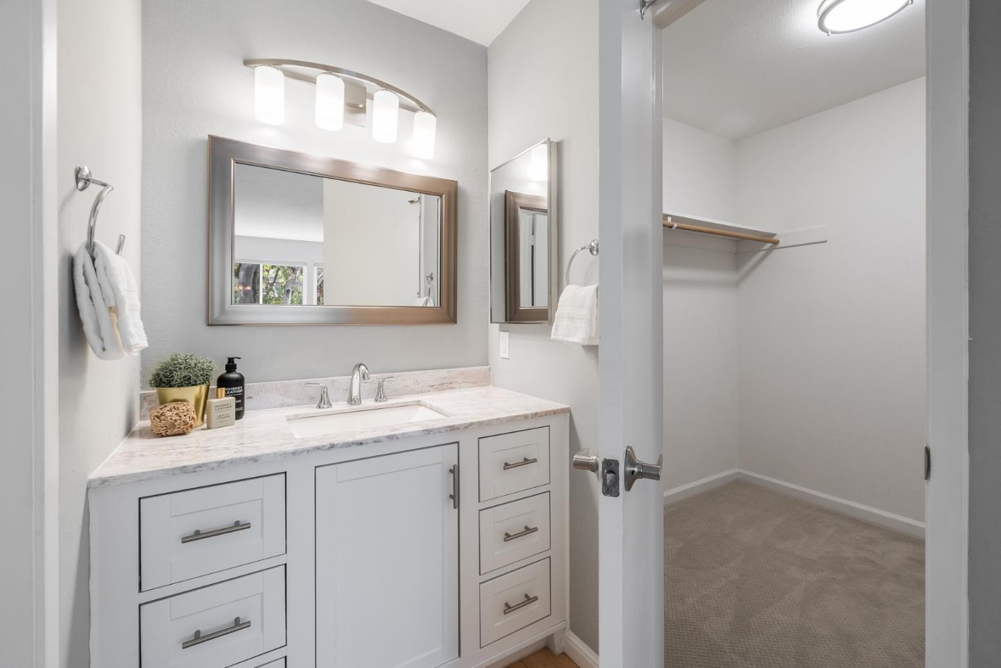 Detail Gallery Image 24 of 38 For 1017 Shell Blvd #12,  Foster City,  CA 94404 - 3 Beds | 2 Baths