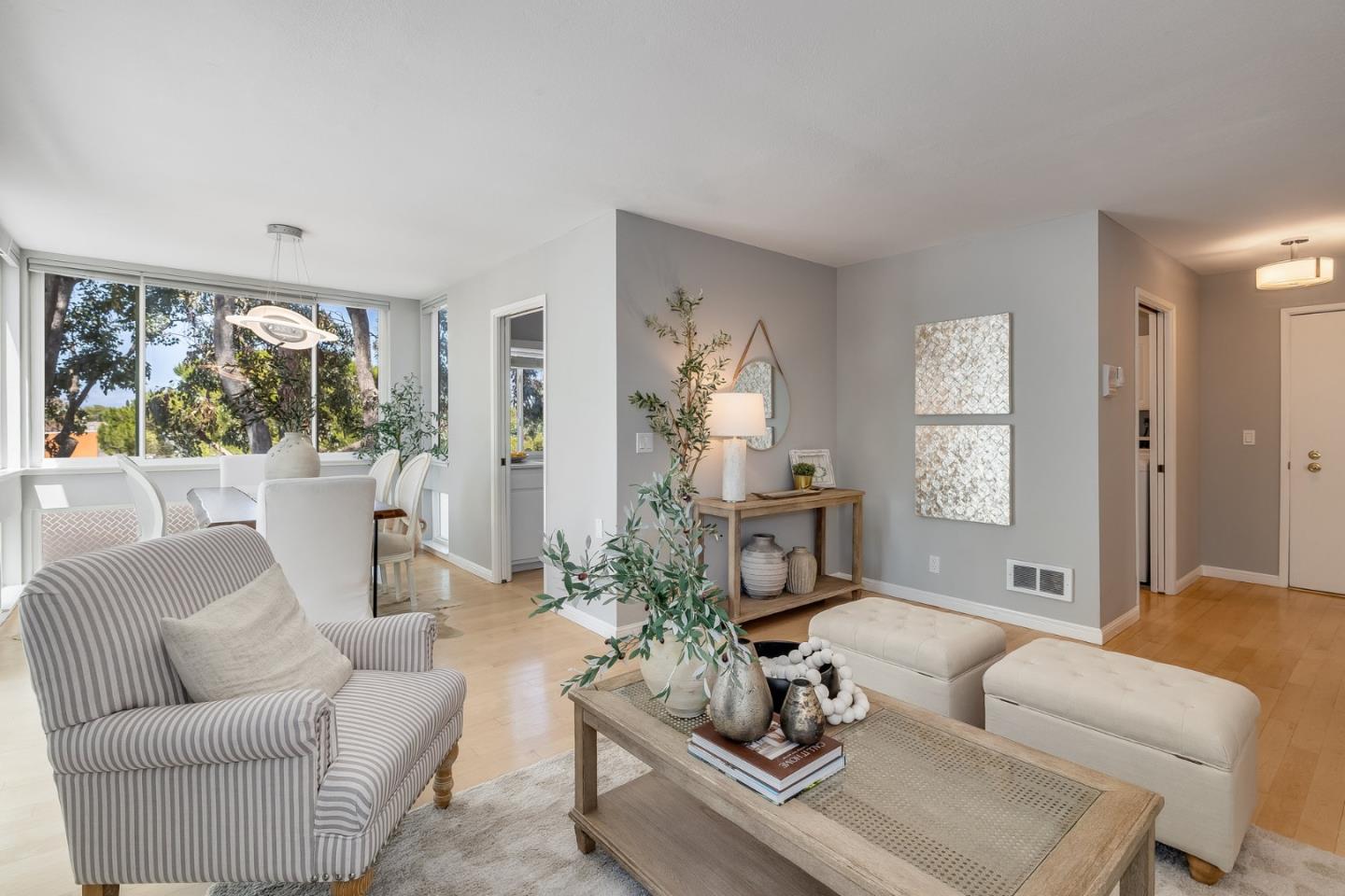 Detail Gallery Image 5 of 38 For 1017 Shell Blvd #12,  Foster City,  CA 94404 - 3 Beds | 2 Baths