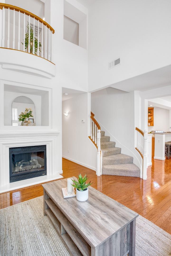 Detail Gallery Image 14 of 58 For 3948 Mosher Dr, San Jose,  CA 95135 - 3 Beds | 2/1 Baths