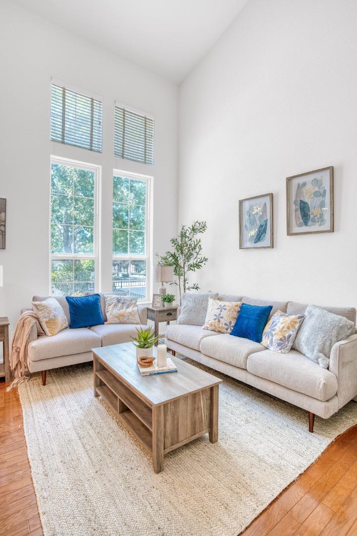 Detail Gallery Image 15 of 58 For 3948 Mosher Dr, San Jose,  CA 95135 - 3 Beds | 2/1 Baths