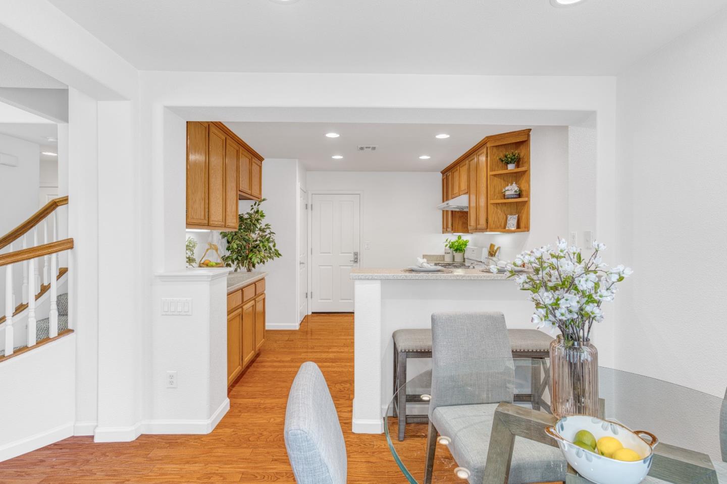 Detail Gallery Image 19 of 58 For 3948 Mosher Dr, San Jose,  CA 95135 - 3 Beds | 2/1 Baths