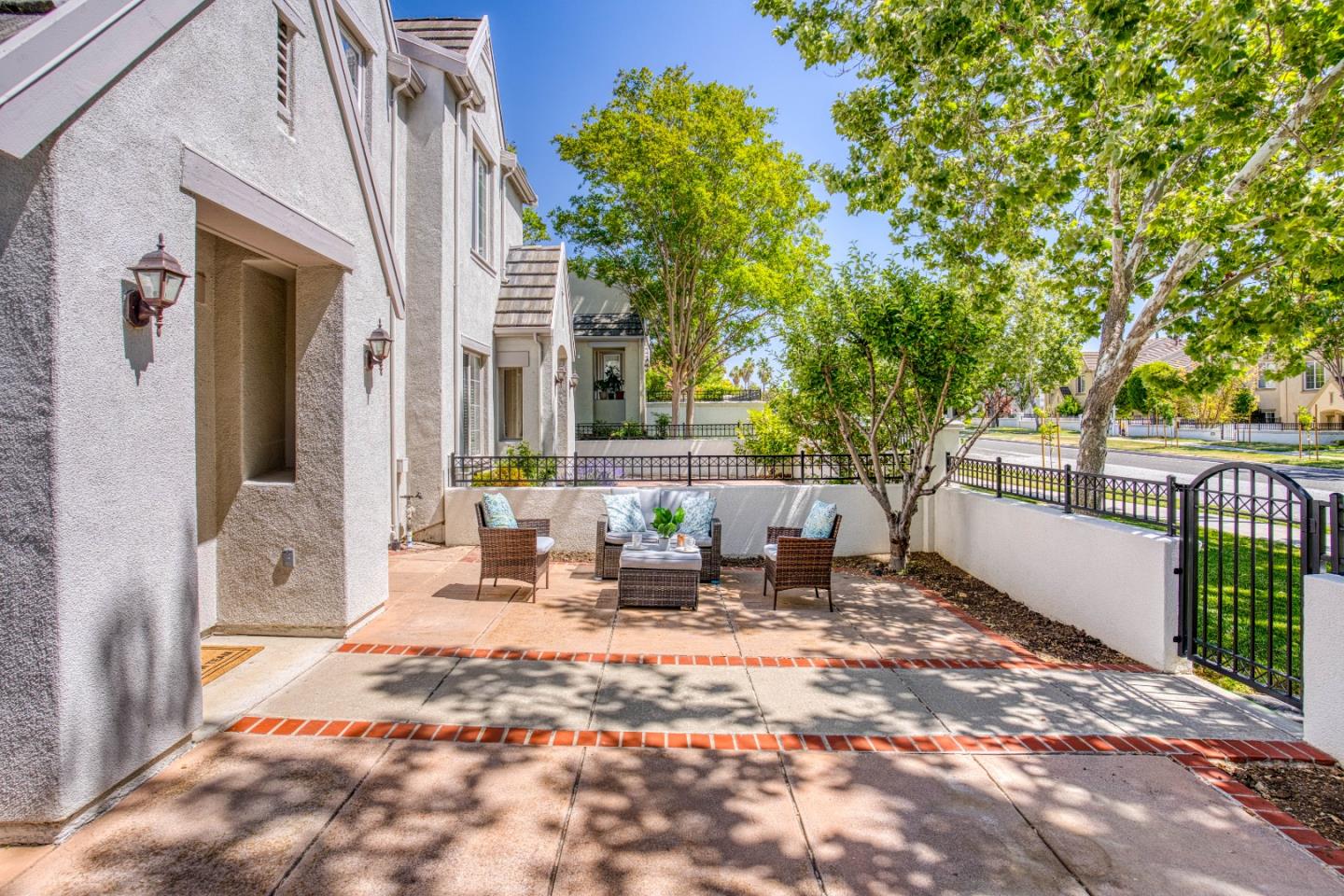 Detail Gallery Image 51 of 58 For 3948 Mosher Dr, San Jose,  CA 95135 - 3 Beds | 2/1 Baths