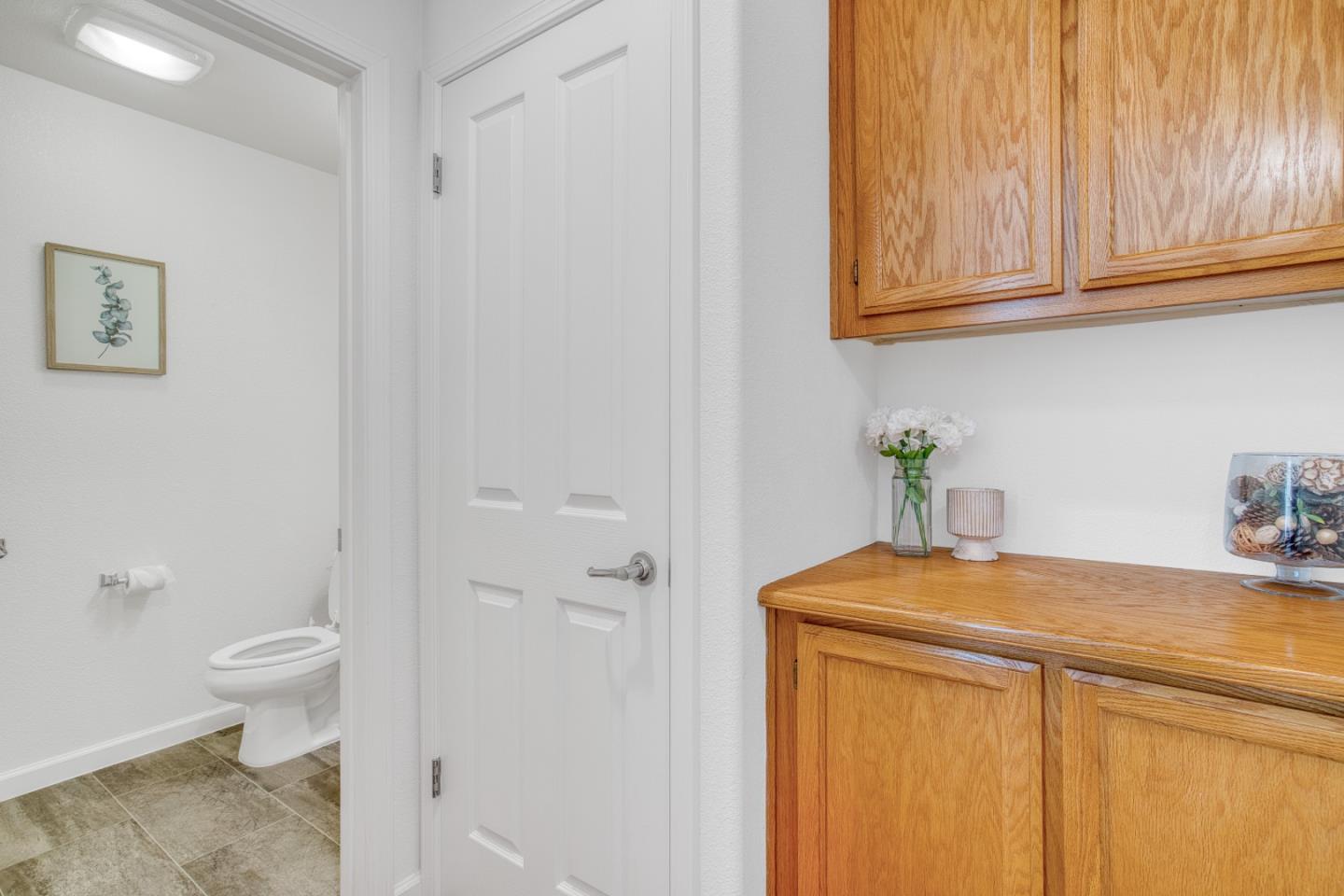 Detail Gallery Image 6 of 58 For 3948 Mosher Dr, San Jose,  CA 95135 - 3 Beds | 2/1 Baths