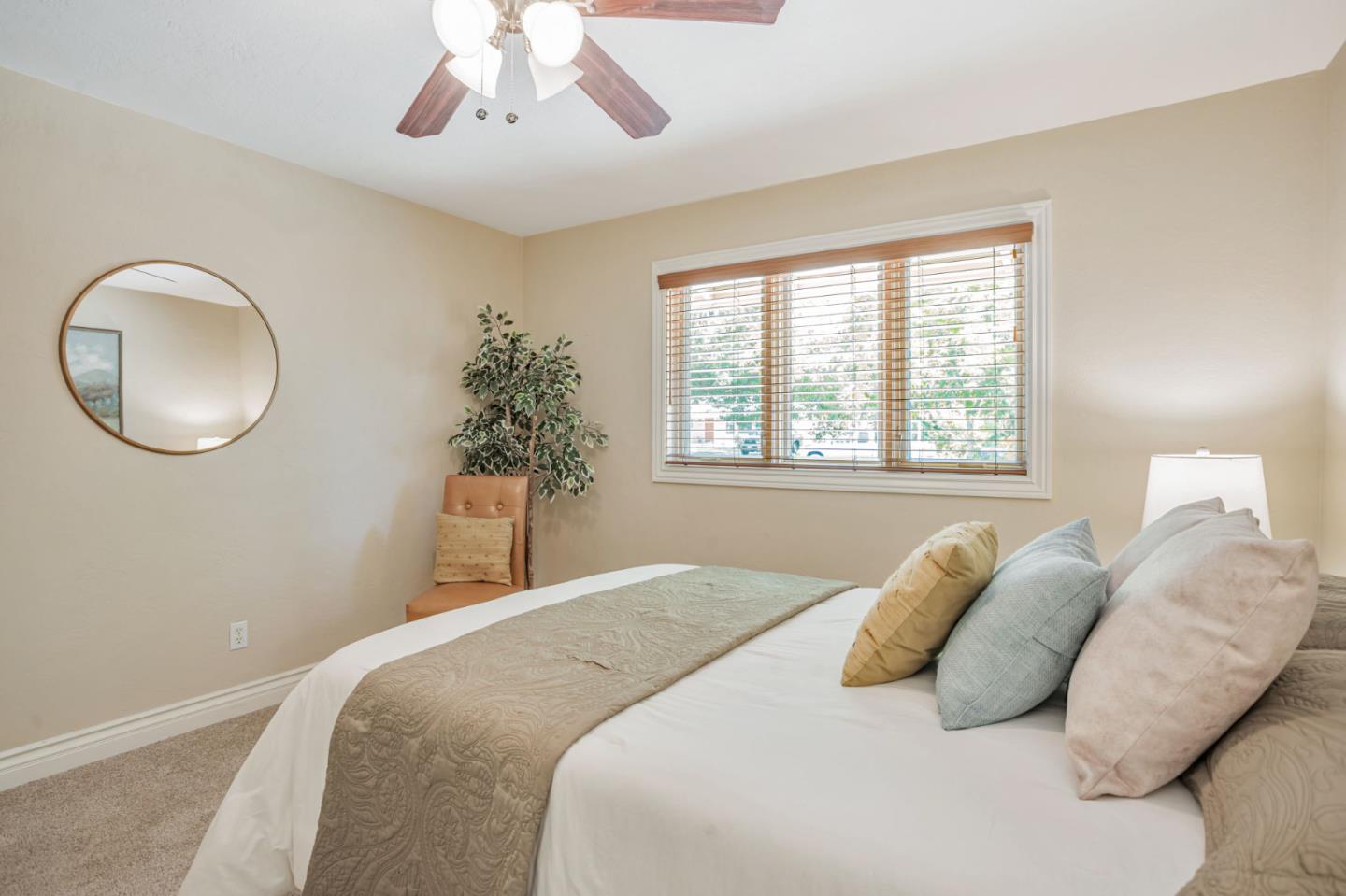 Detail Gallery Image 22 of 56 For 5150 Kovanda Ave, Carmichael,  CA 95608 - 5 Beds | 2 Baths