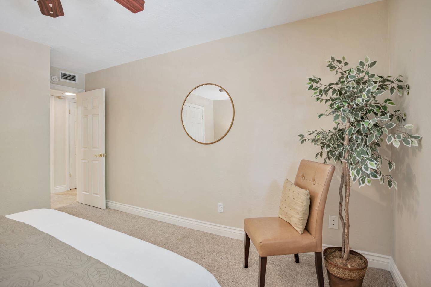 Detail Gallery Image 23 of 56 For 5150 Kovanda Ave, Carmichael,  CA 95608 - 5 Beds | 2 Baths