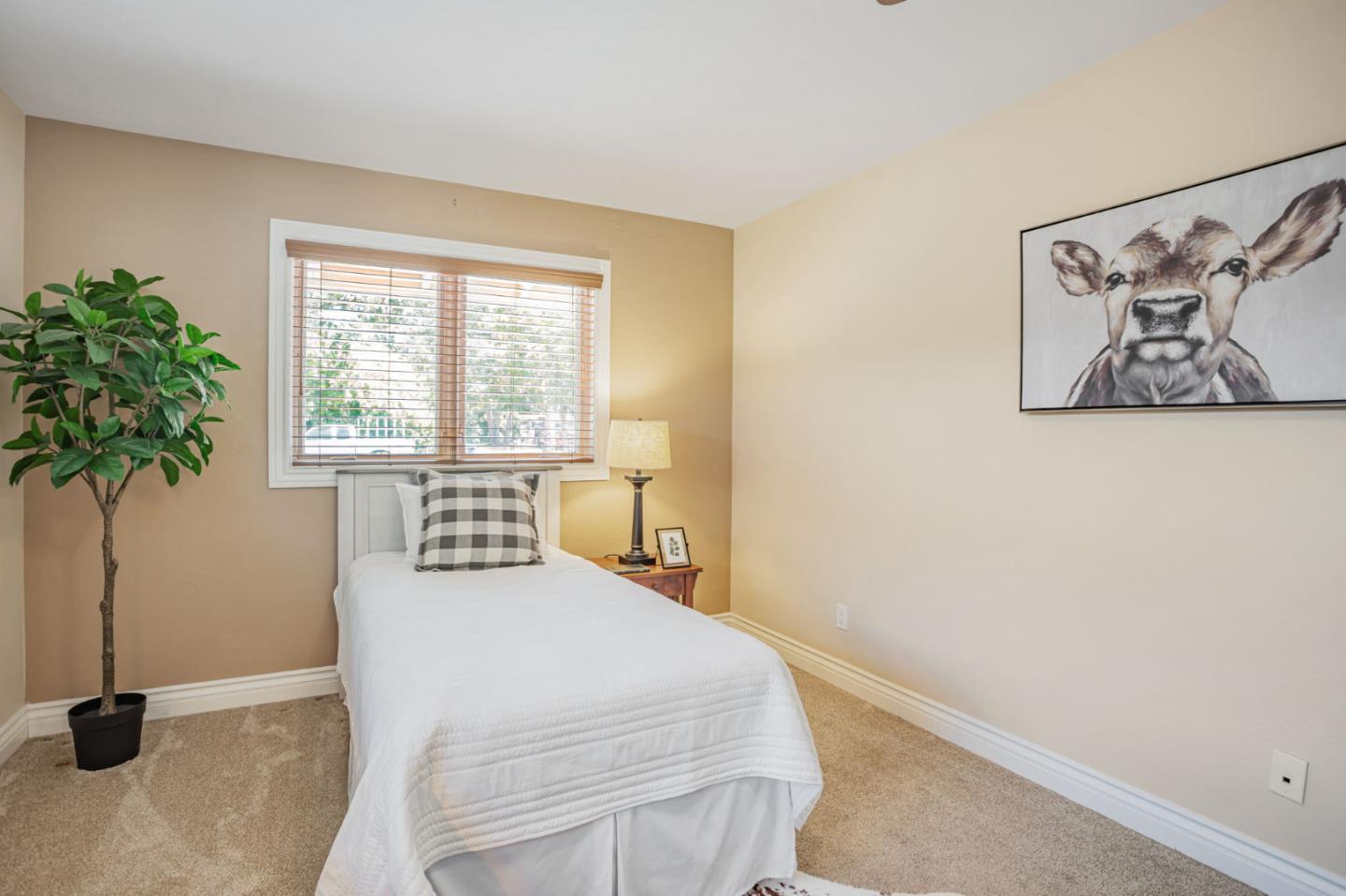 Detail Gallery Image 32 of 56 For 5150 Kovanda Ave, Carmichael,  CA 95608 - 5 Beds | 2 Baths
