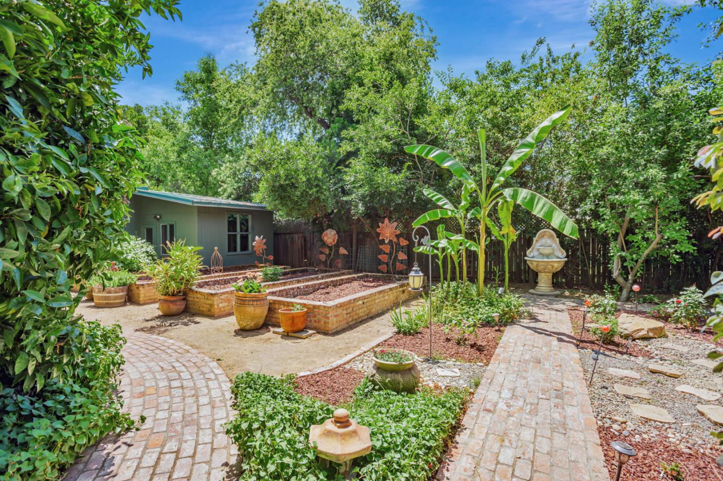 Detail Gallery Image 43 of 56 For 5150 Kovanda Ave, Carmichael,  CA 95608 - 5 Beds | 2 Baths