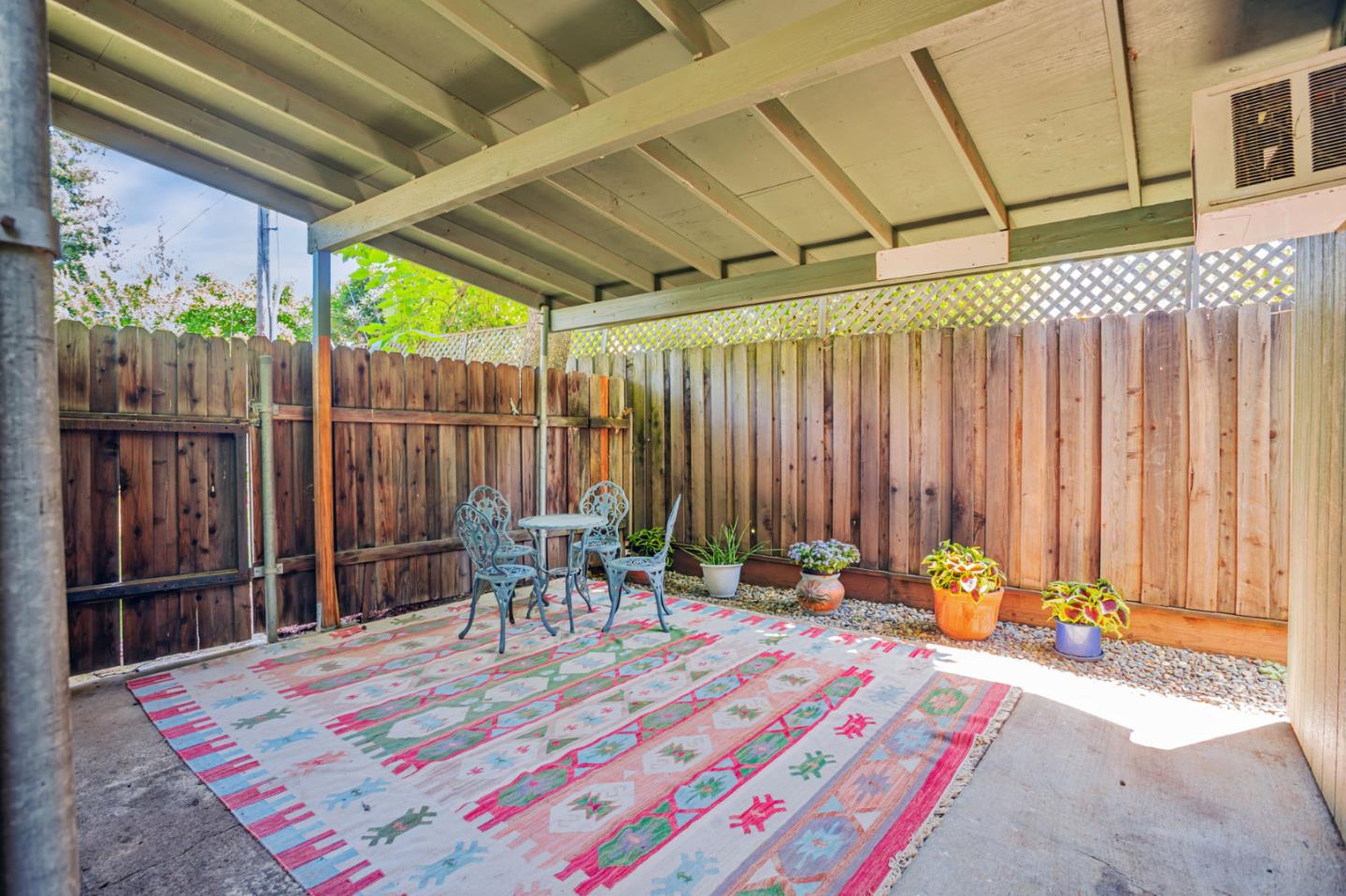 Detail Gallery Image 46 of 56 For 5150 Kovanda Ave, Carmichael,  CA 95608 - 5 Beds | 2 Baths