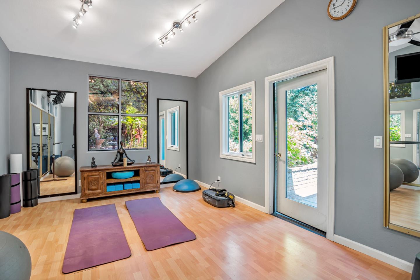 Detail Gallery Image 53 of 56 For 5150 Kovanda Ave, Carmichael,  CA 95608 - 5 Beds | 2 Baths