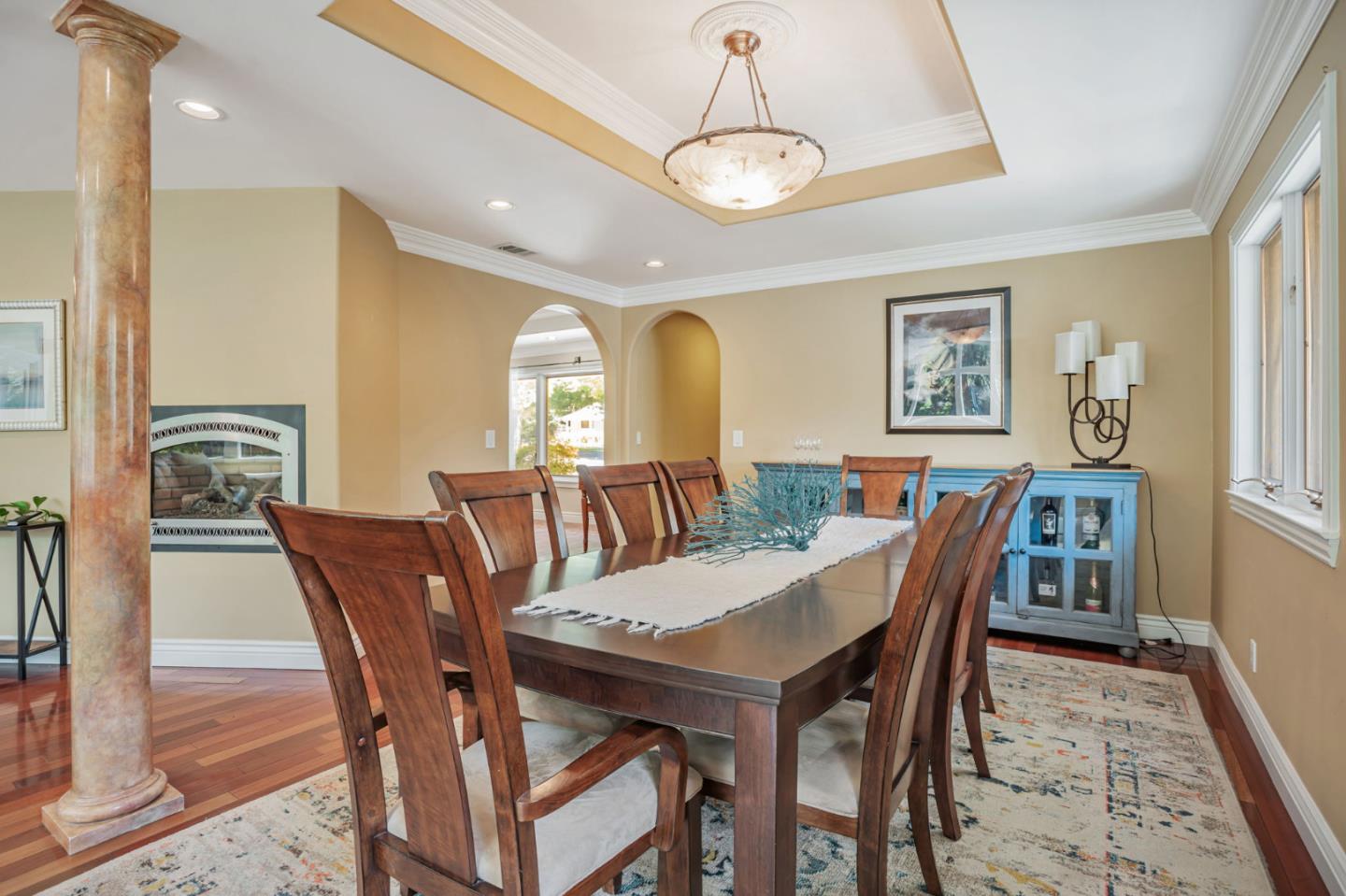Detail Gallery Image 9 of 56 For 5150 Kovanda Ave, Carmichael,  CA 95608 - 5 Beds | 2 Baths
