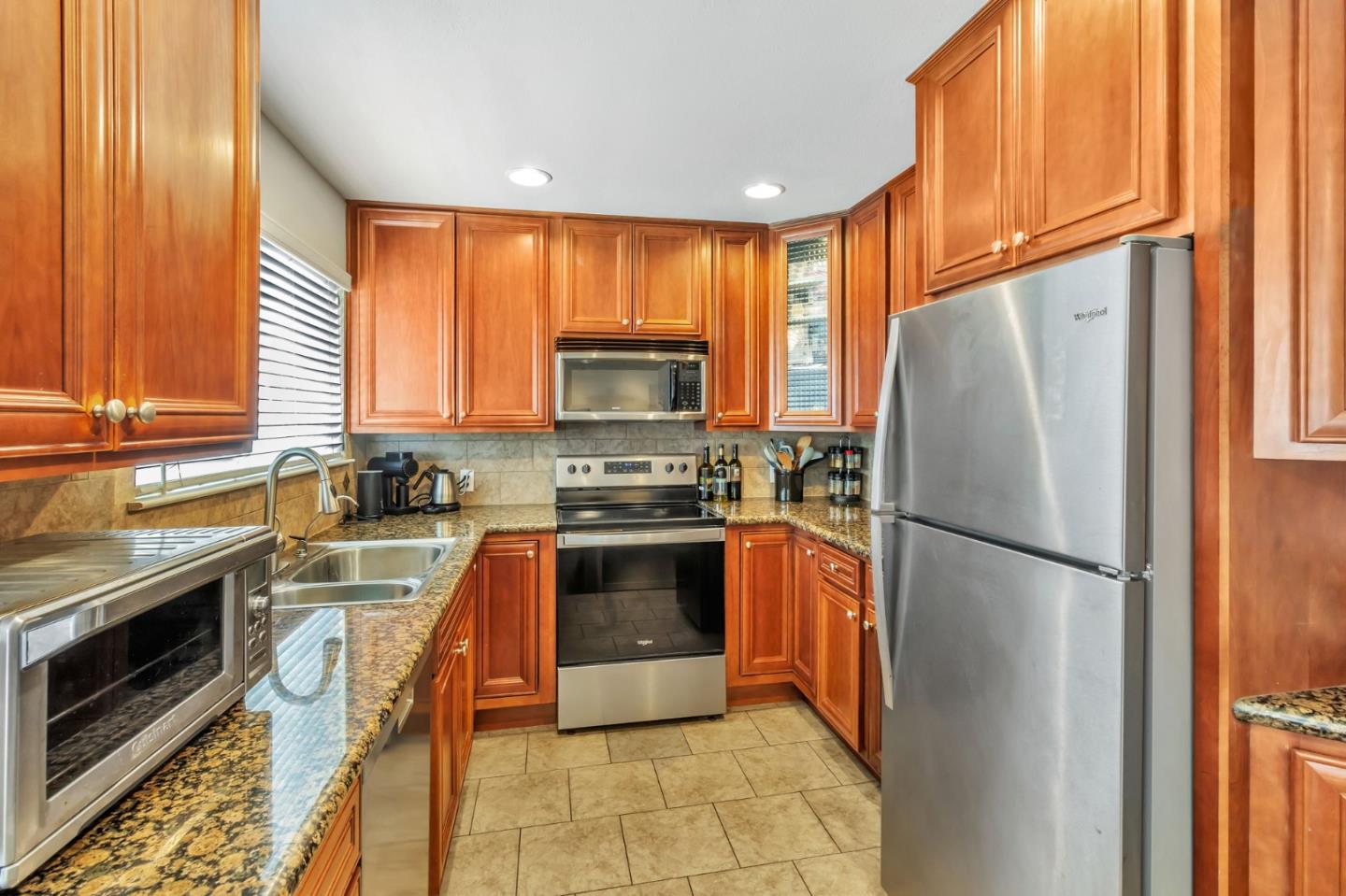 Detail Gallery Image 4 of 27 For 2601 Cortez Dr #1105,  Santa Clara,  CA 95051 - 3 Beds | 2 Baths