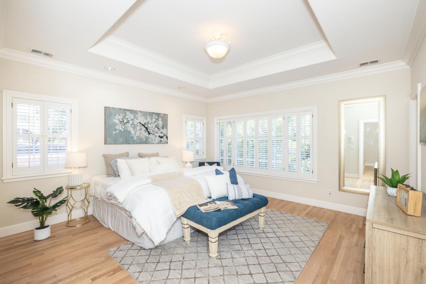 Detail Gallery Image 25 of 52 For 1536 Bernal Ave, Burlingame,  CA 94010 - 5 Beds | 4/1 Baths