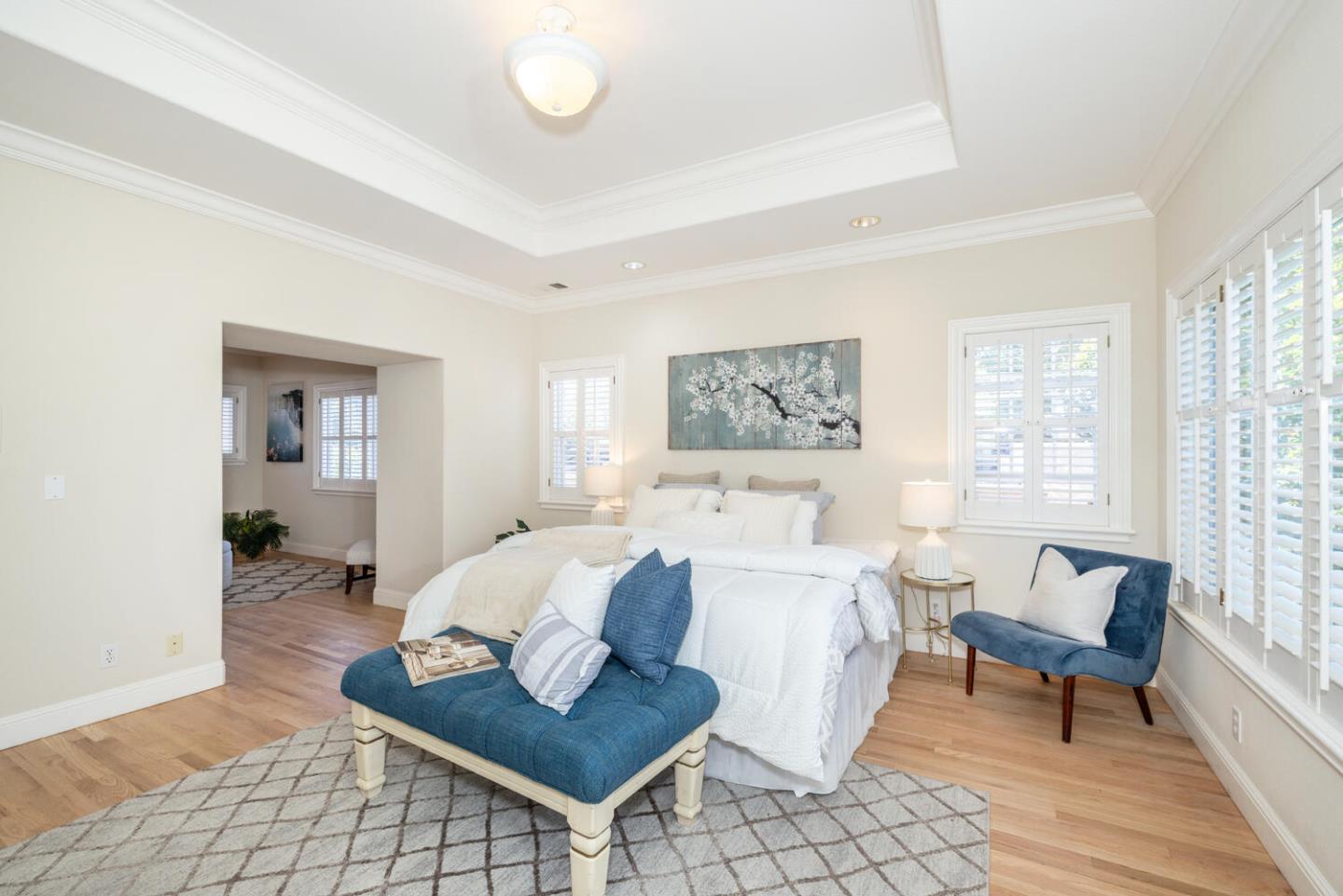Detail Gallery Image 26 of 52 For 1536 Bernal Ave, Burlingame,  CA 94010 - 5 Beds | 4/1 Baths