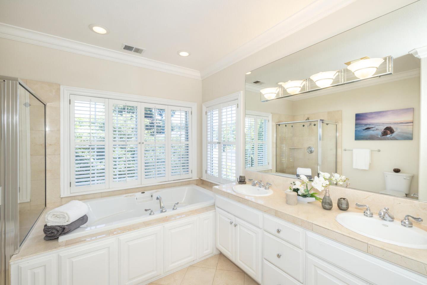 Detail Gallery Image 27 of 52 For 1536 Bernal Ave, Burlingame,  CA 94010 - 5 Beds | 4/1 Baths