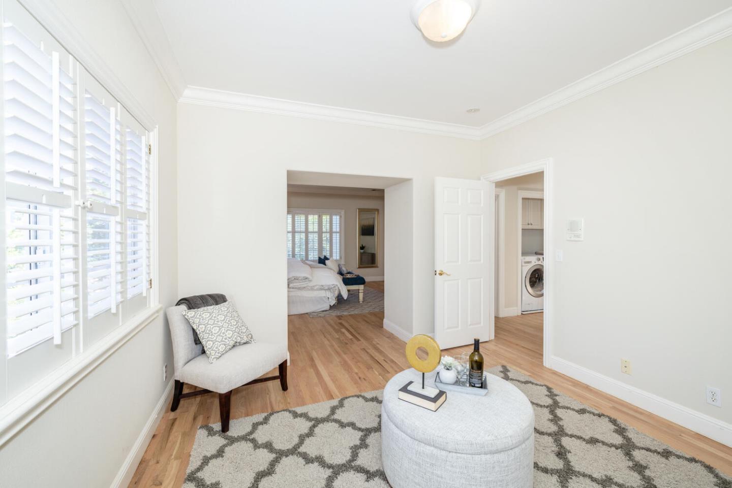 Detail Gallery Image 31 of 52 For 1536 Bernal Ave, Burlingame,  CA 94010 - 5 Beds | 4/1 Baths