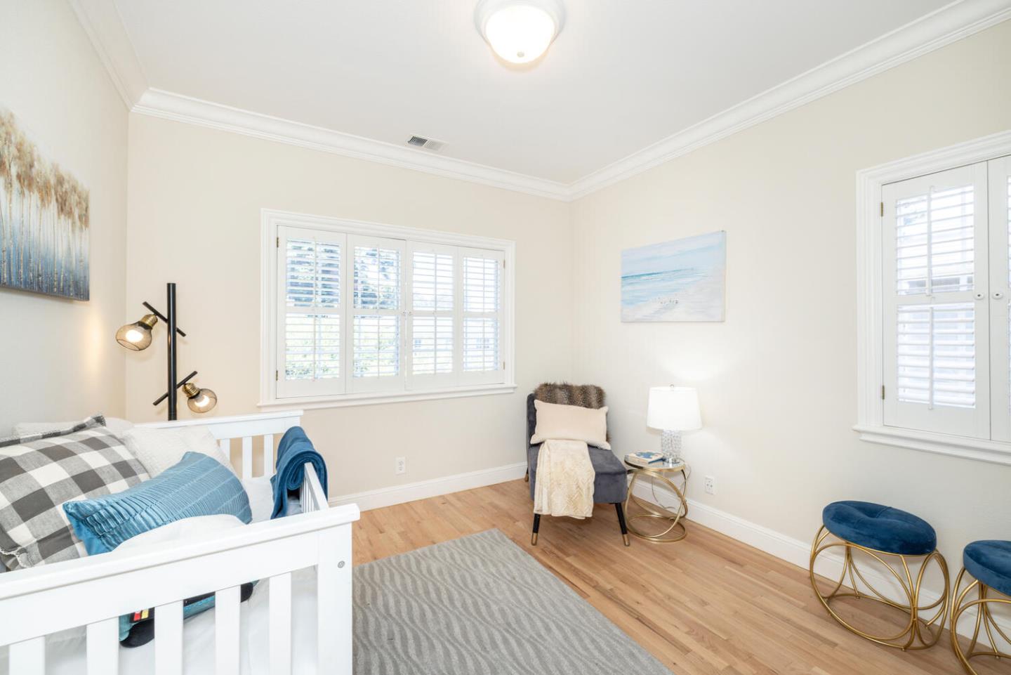 Detail Gallery Image 32 of 52 For 1536 Bernal Ave, Burlingame,  CA 94010 - 5 Beds | 4/1 Baths